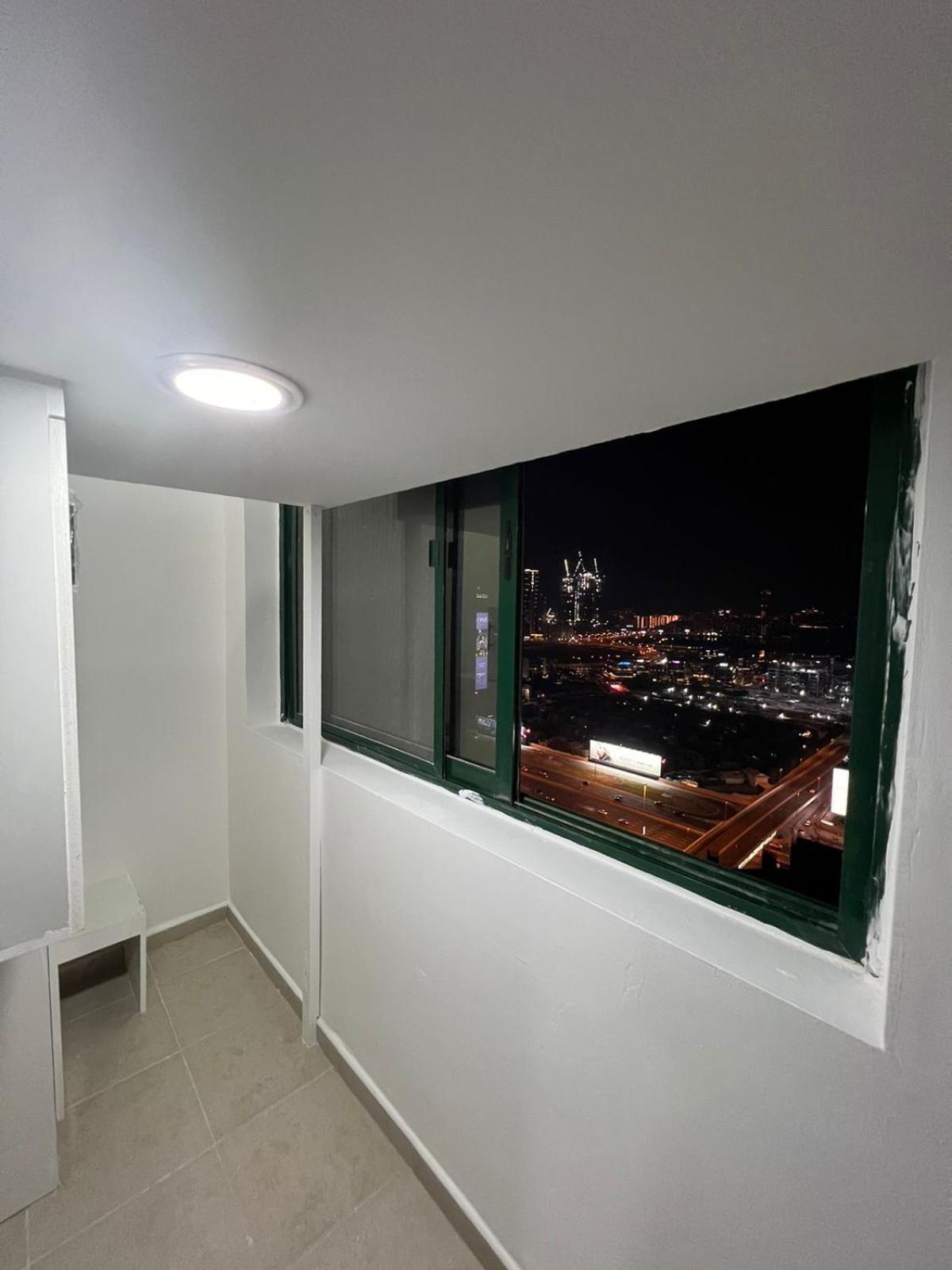 Luxnest Internet Private Bed Space Men Only * Dubai