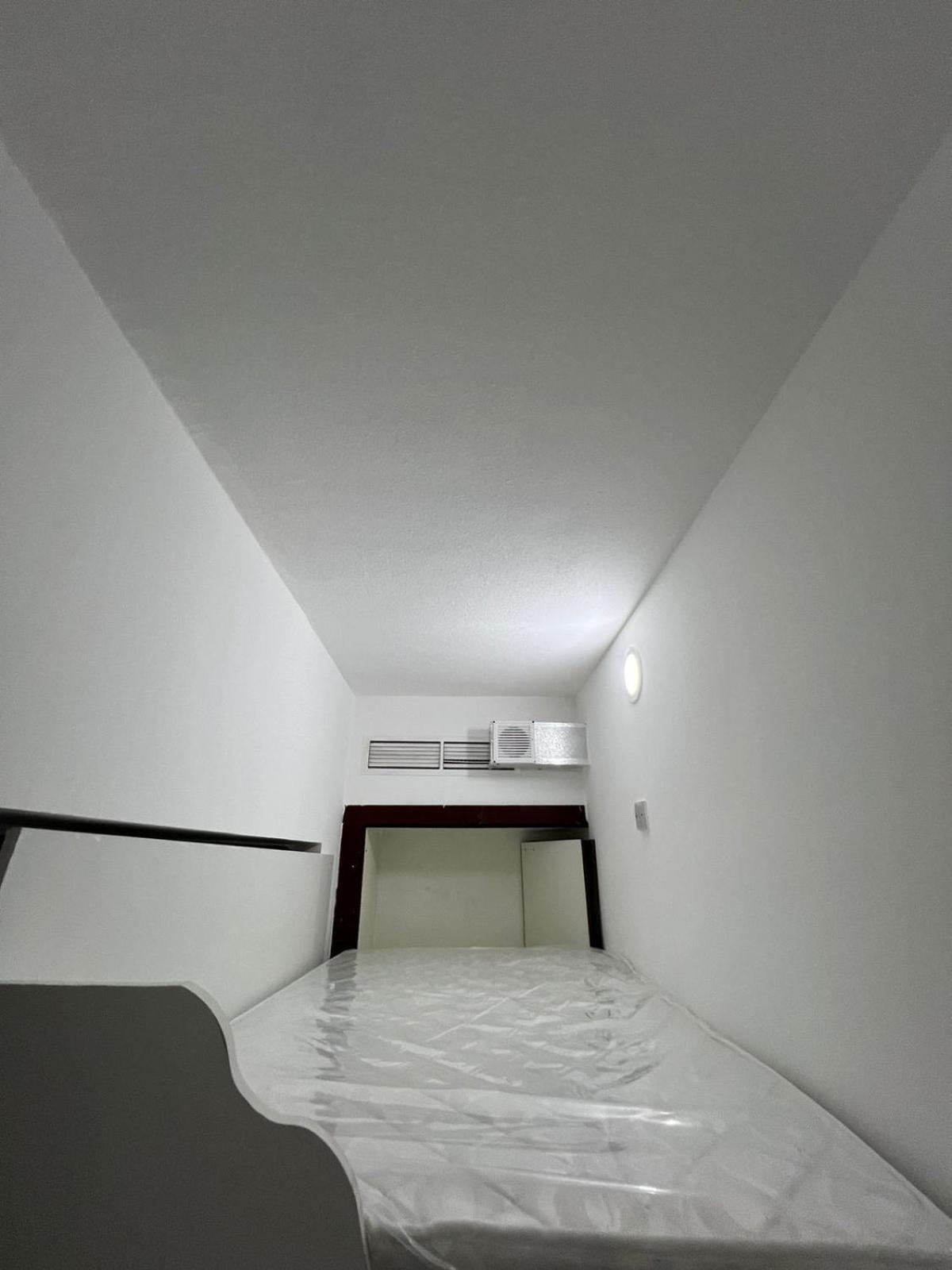 Gasthof Luxnest Internet Private Bed Space Men Only