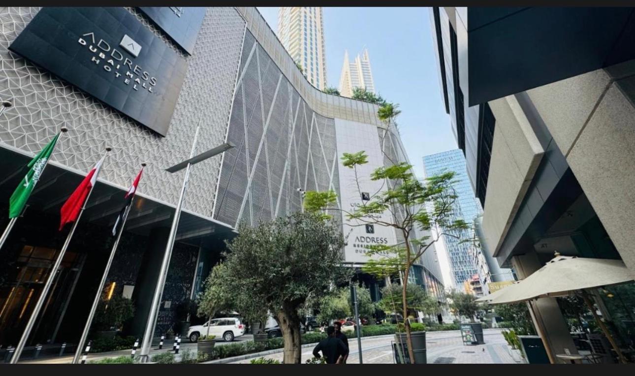 Dunya Tower Luxury And 2 Min Walk To Mall And Burj Khalifa In Heart Of Downtown *