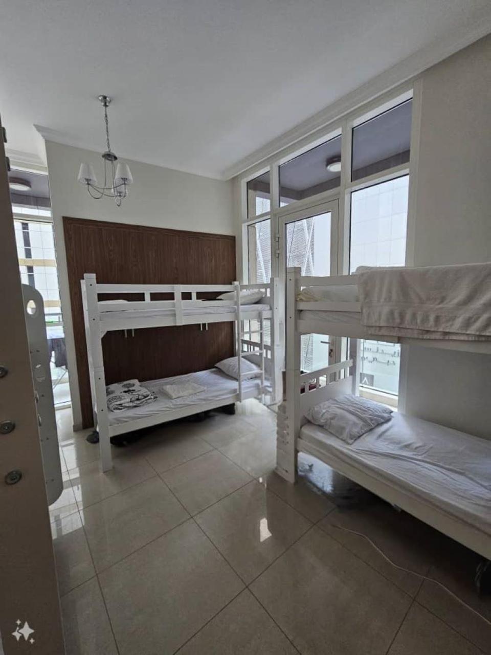 Vandrarhem Downtown Holiday's - 1 Min To Mall & Burj Khalifa