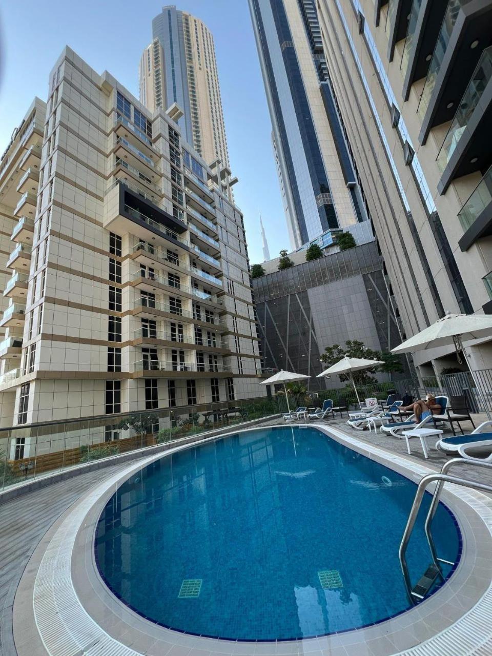 Vandrarhem Downtown Holiday's - 1 Min To Mall & Burj Khalifa