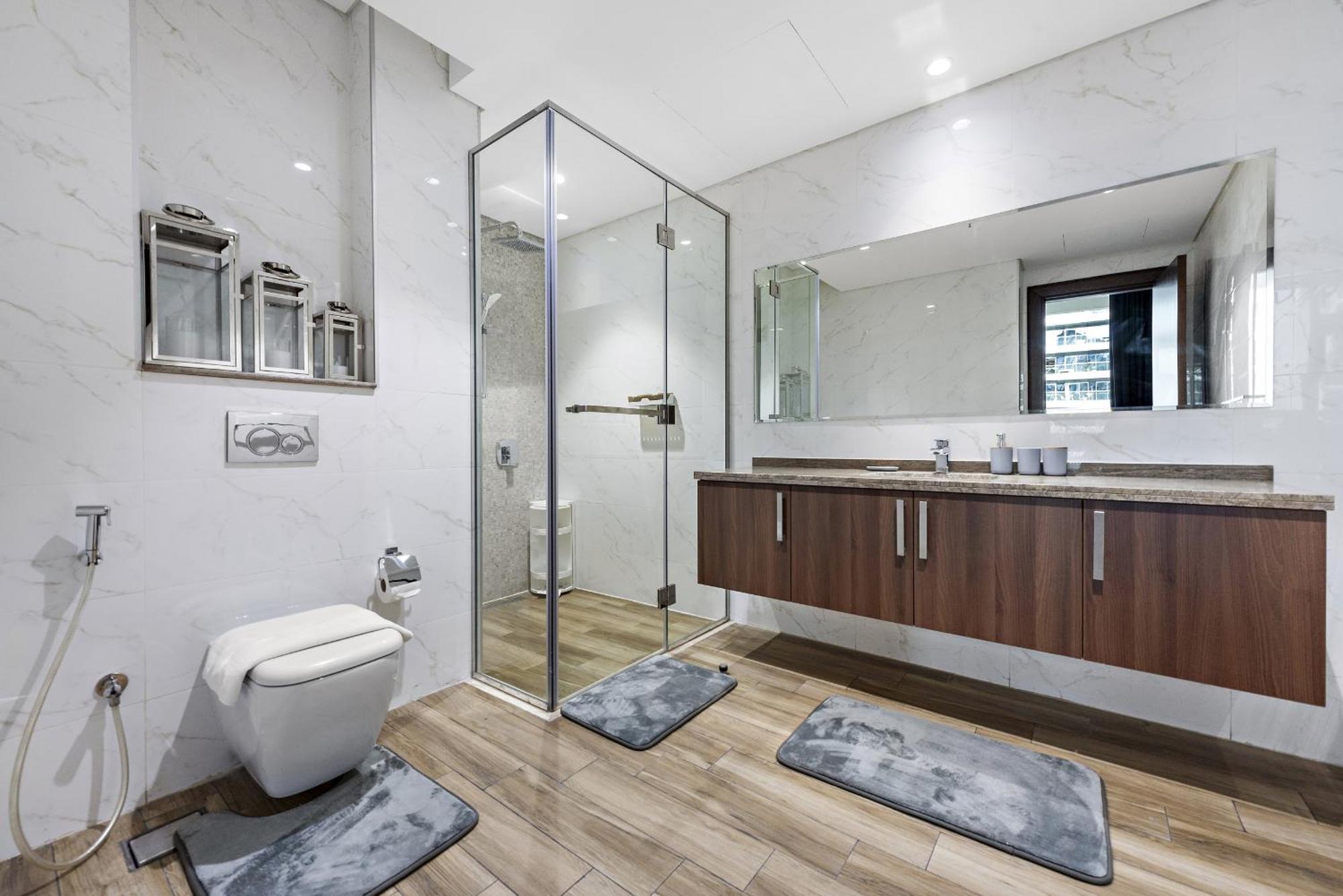Vayk - Contemporary Building, Spacious 2-bedroom Dubái