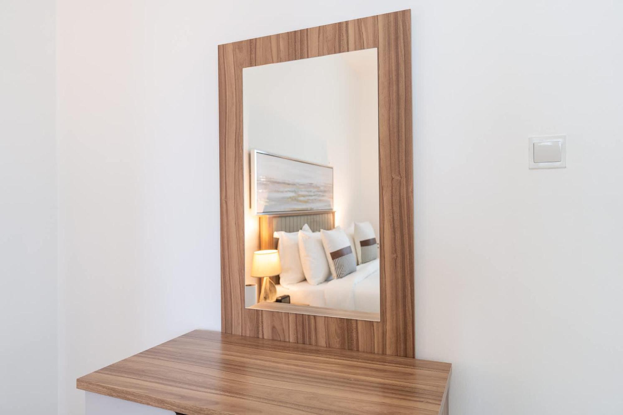 Appartement Elegant 2-bedroom Flat With Pool View In Marina *