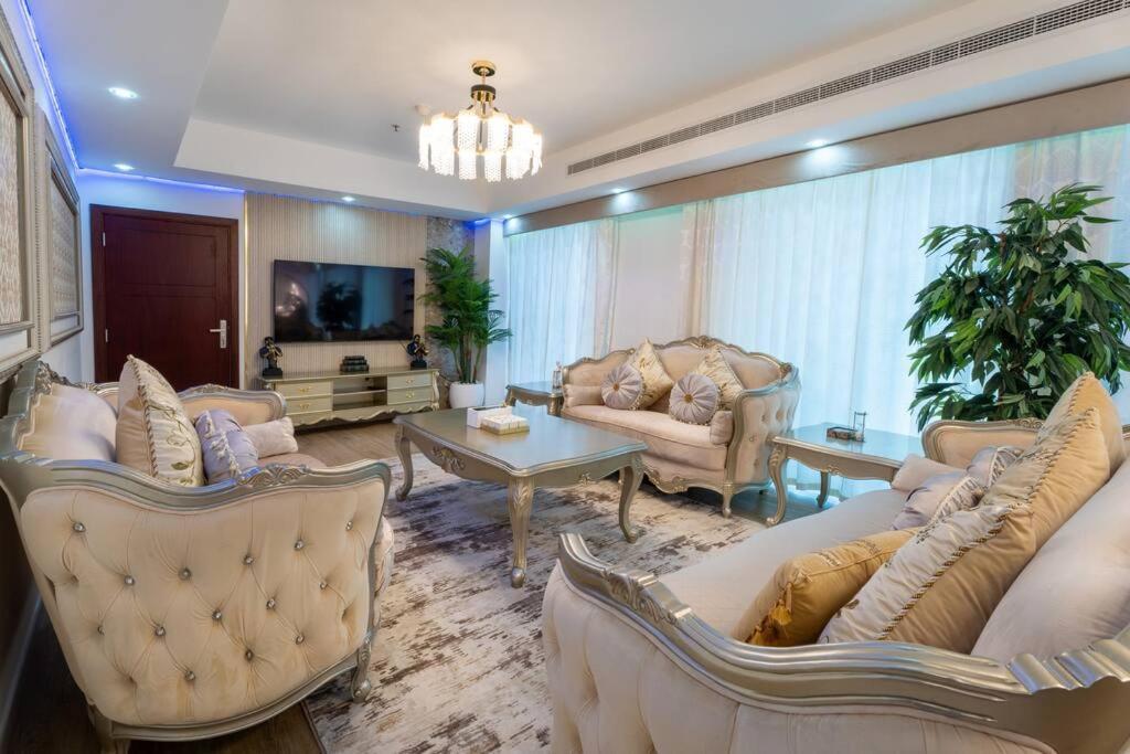 87 Floor Penthouse Full Sea View 5 Bhk Dubai