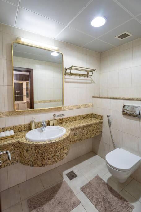 Apartment 87 Floor Penthouse Full Sea View 5 Bhk