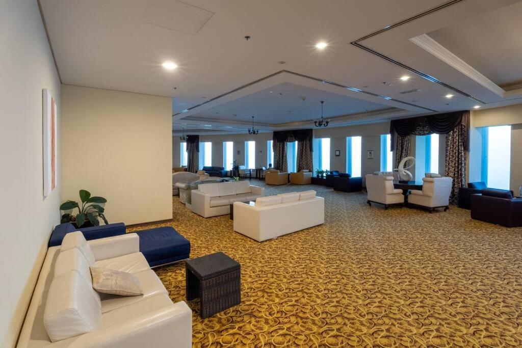 87 Floor Penthouse Full Sea View 5 Bhk Apartment *