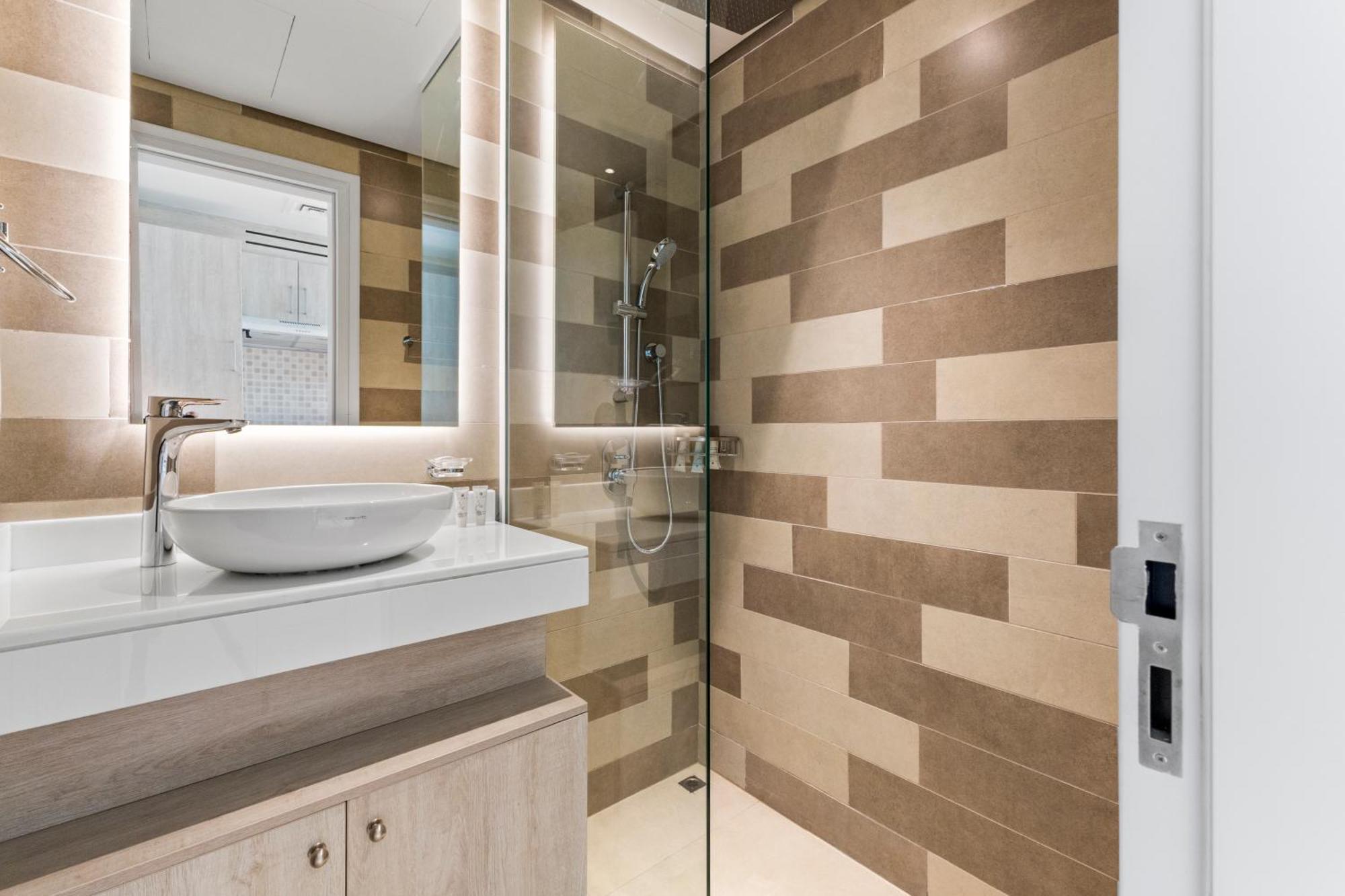 Seven Palm With West Access Dubai