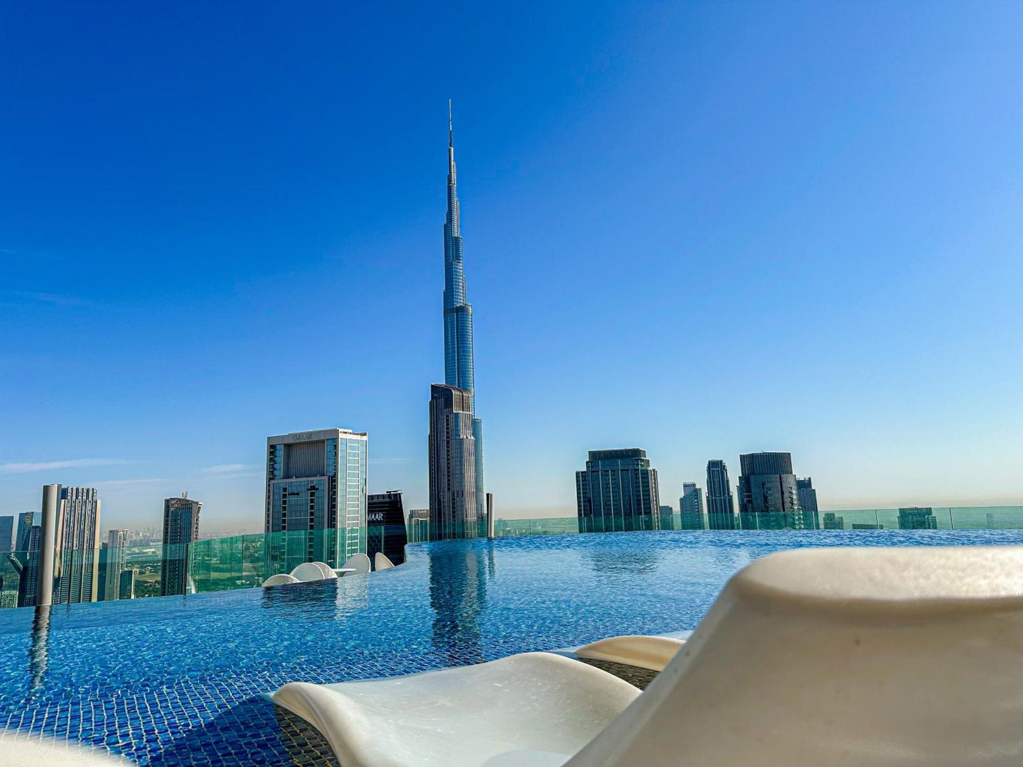 64th Floor Skyline Pool With Burj Khalifa View In Paramount Midtown Appartement