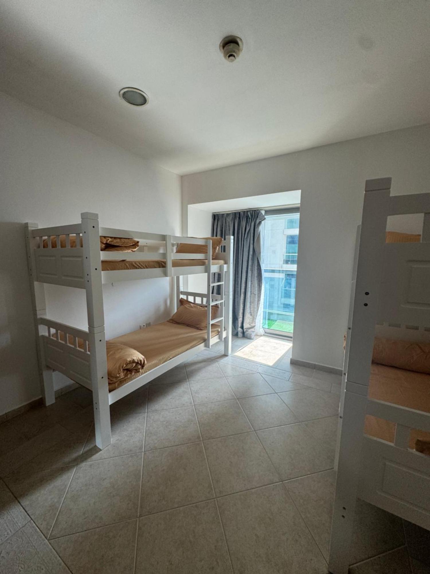 Albergue Bakshi Homes *