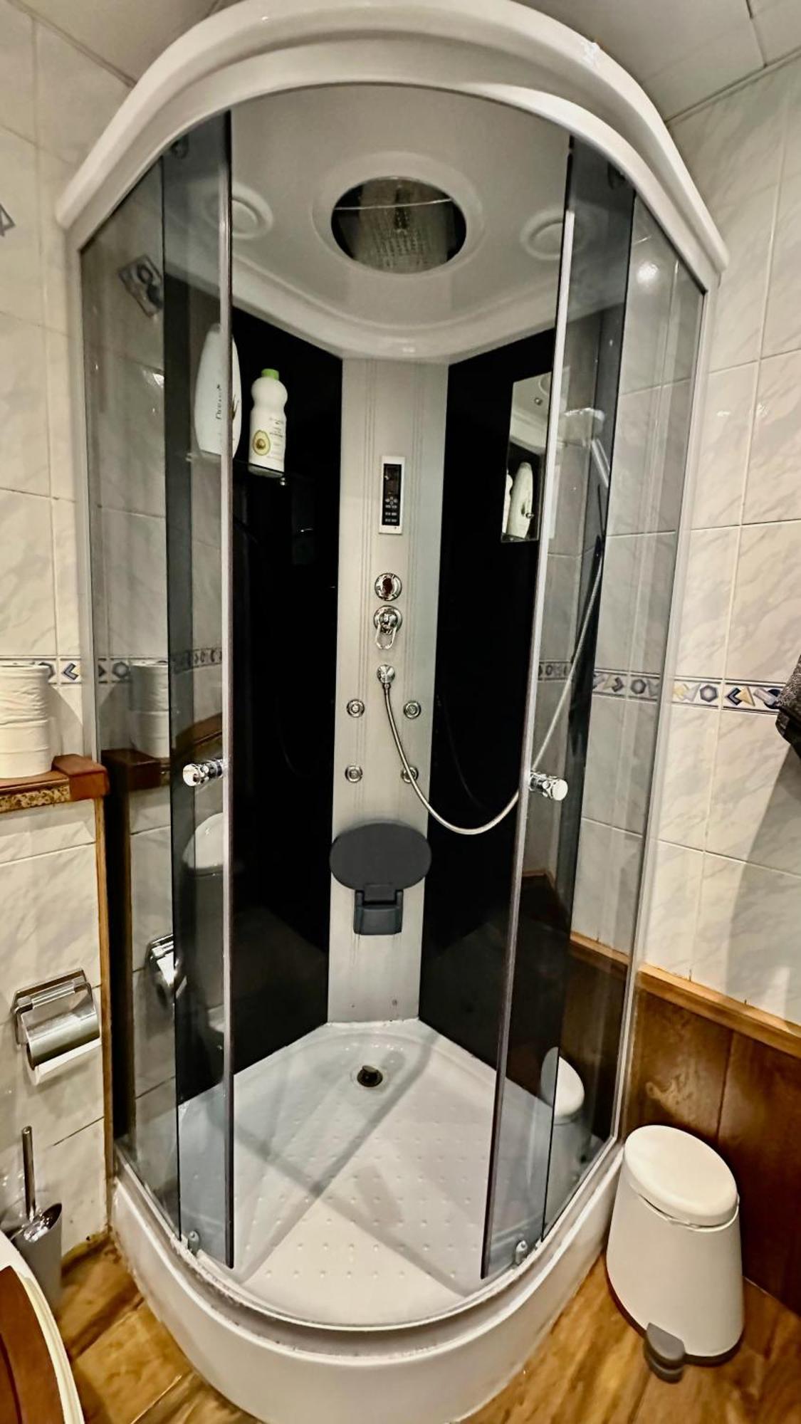 Luxury With Balcony - Close To Metro & Marina Apartamento Dubái