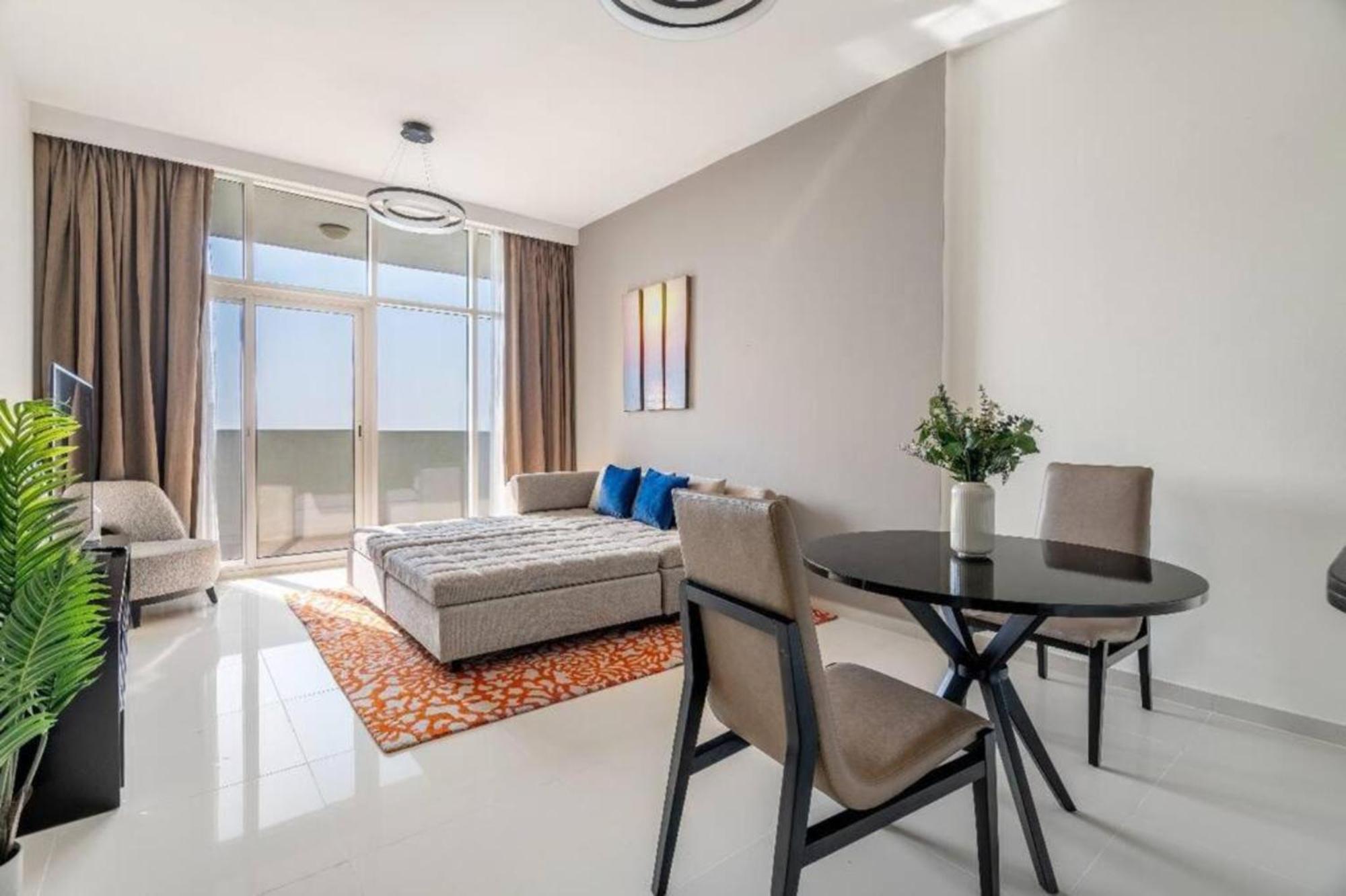 Exquisite 1bedroom With Views * Dubai