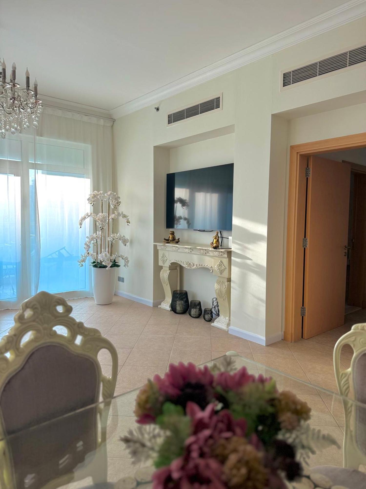 Luxury - Beachfront - Spacious Shoreline Residences - 5 Star Private Lägenhet Dubai