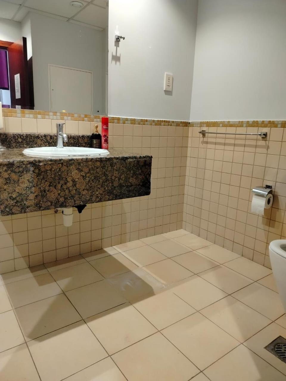 Sansa Beach Homes Hostel