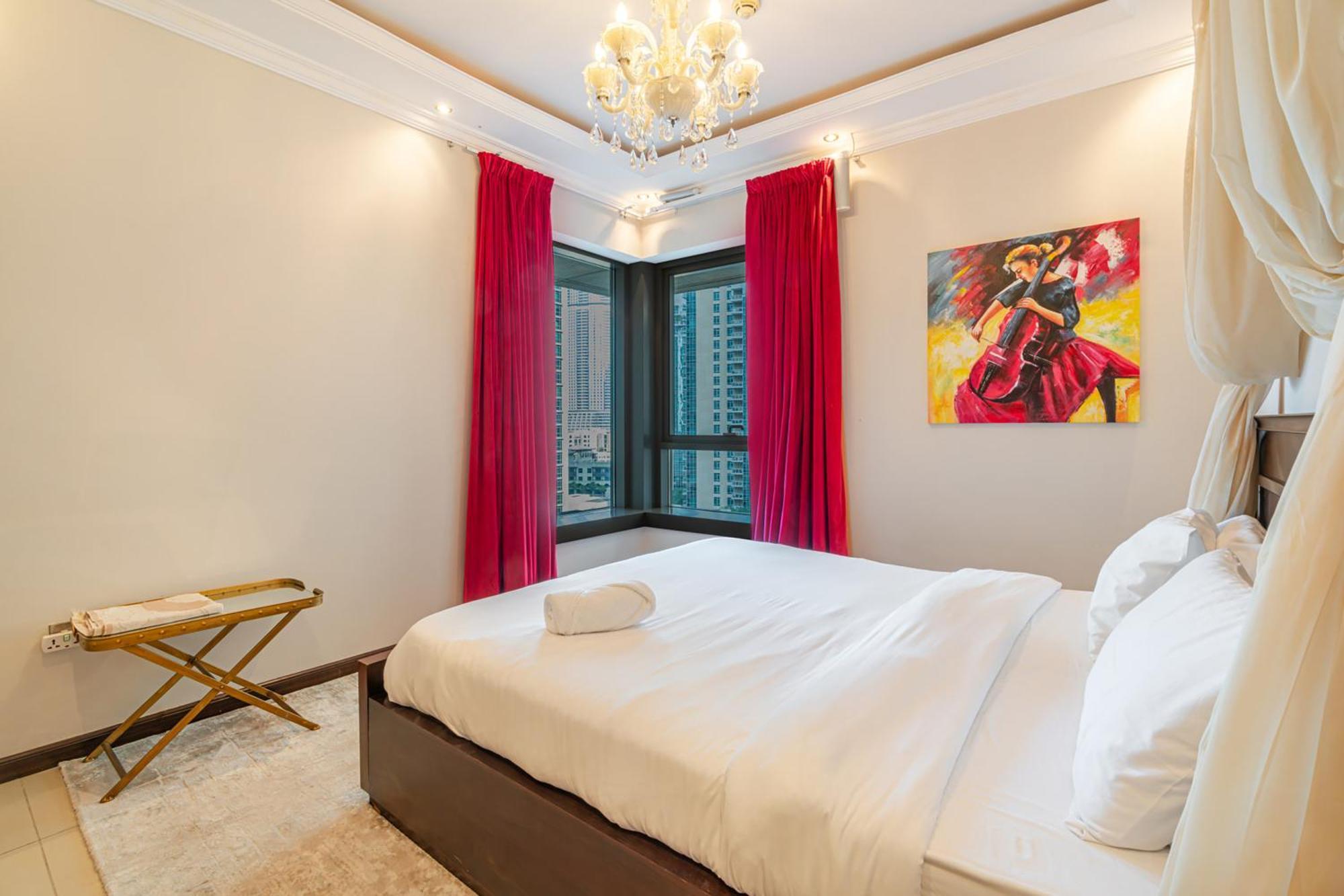 Apartment Downtown - 2 Bed 3 Bath Flat - Views Of The Burj & Fountains *