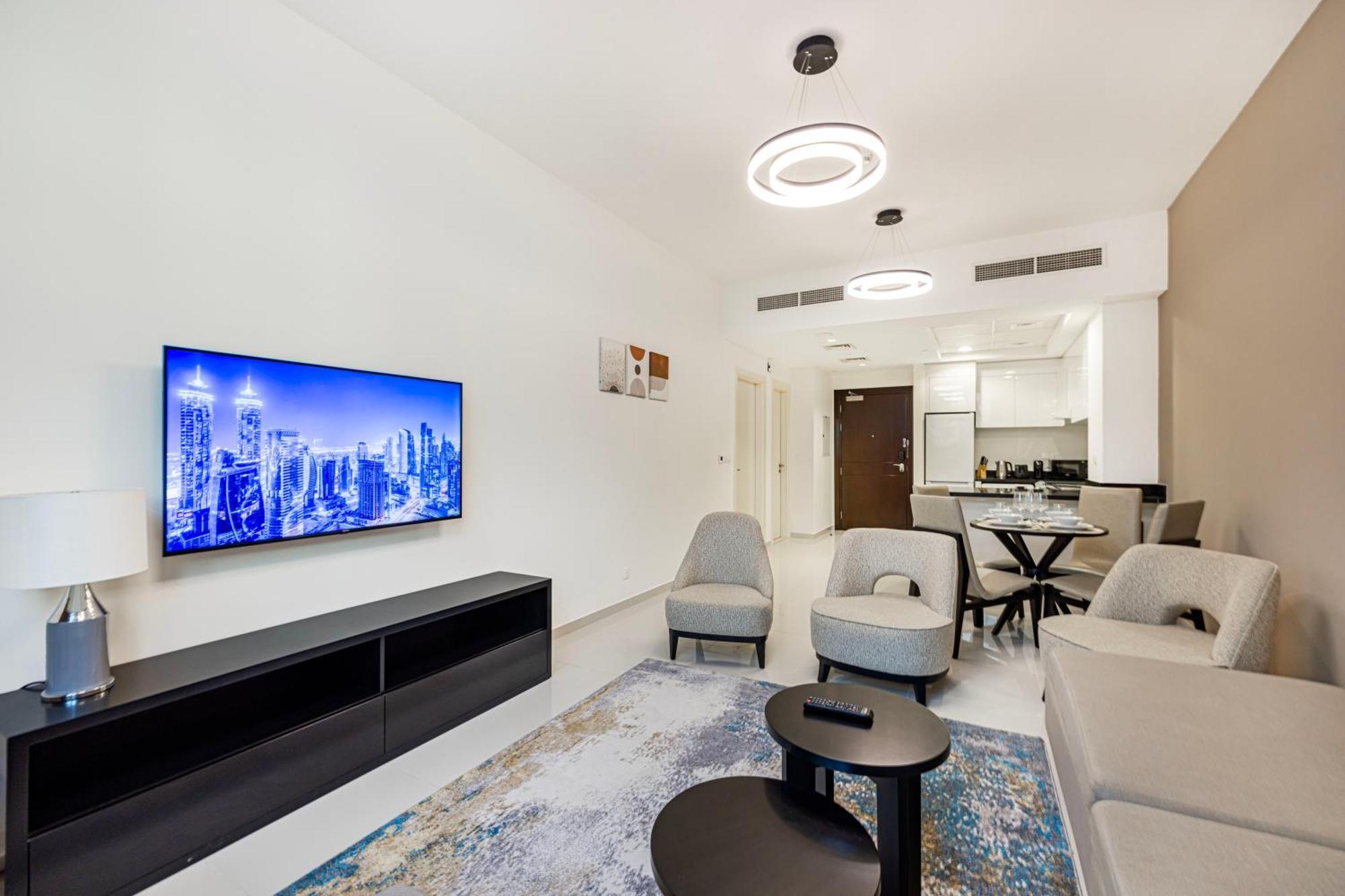 Daniels Stylish 1br In Jumeirah Village Circle Apartemen