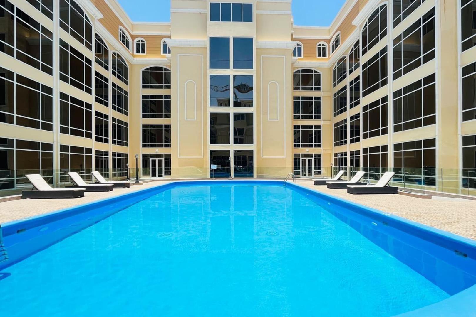 Spacious In Jvc By Livbnb Dubaï