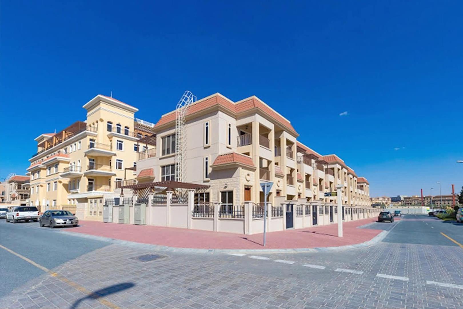 Spacious In Jvc By Livbnb Dubaï