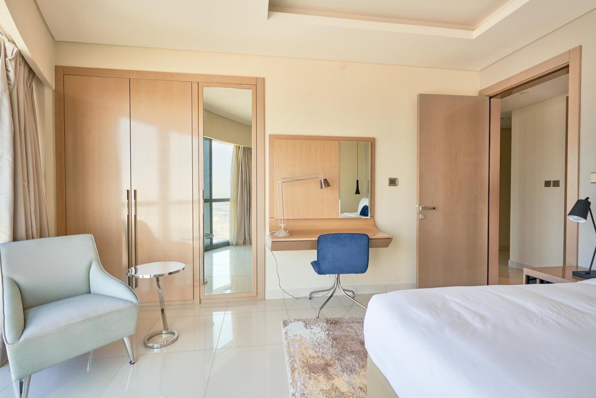 Apartament Spacious 3bhk In Paramount Tower B With Stunning Views-6204 Dubai