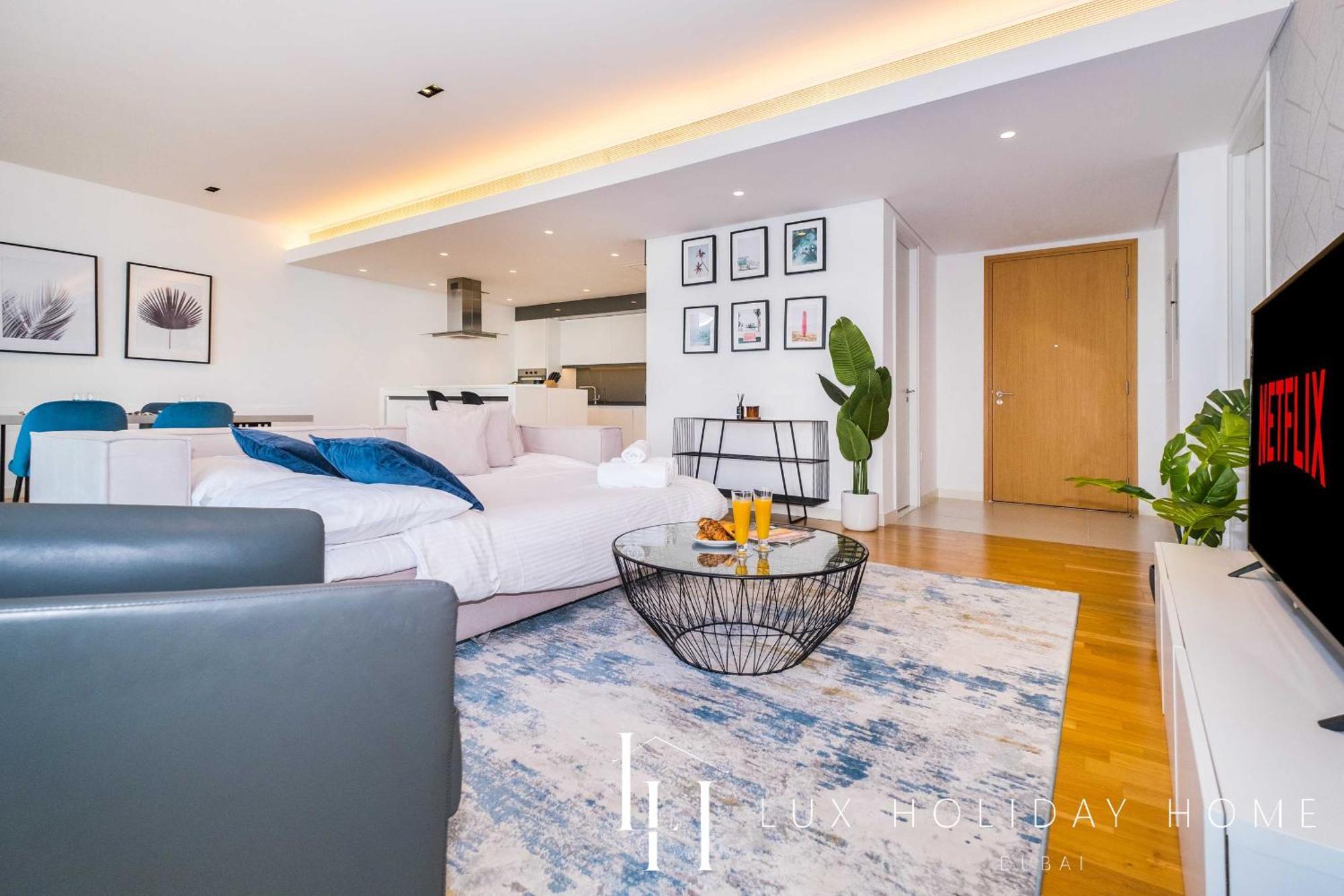 Apartemen Lux - The Bluewater Island