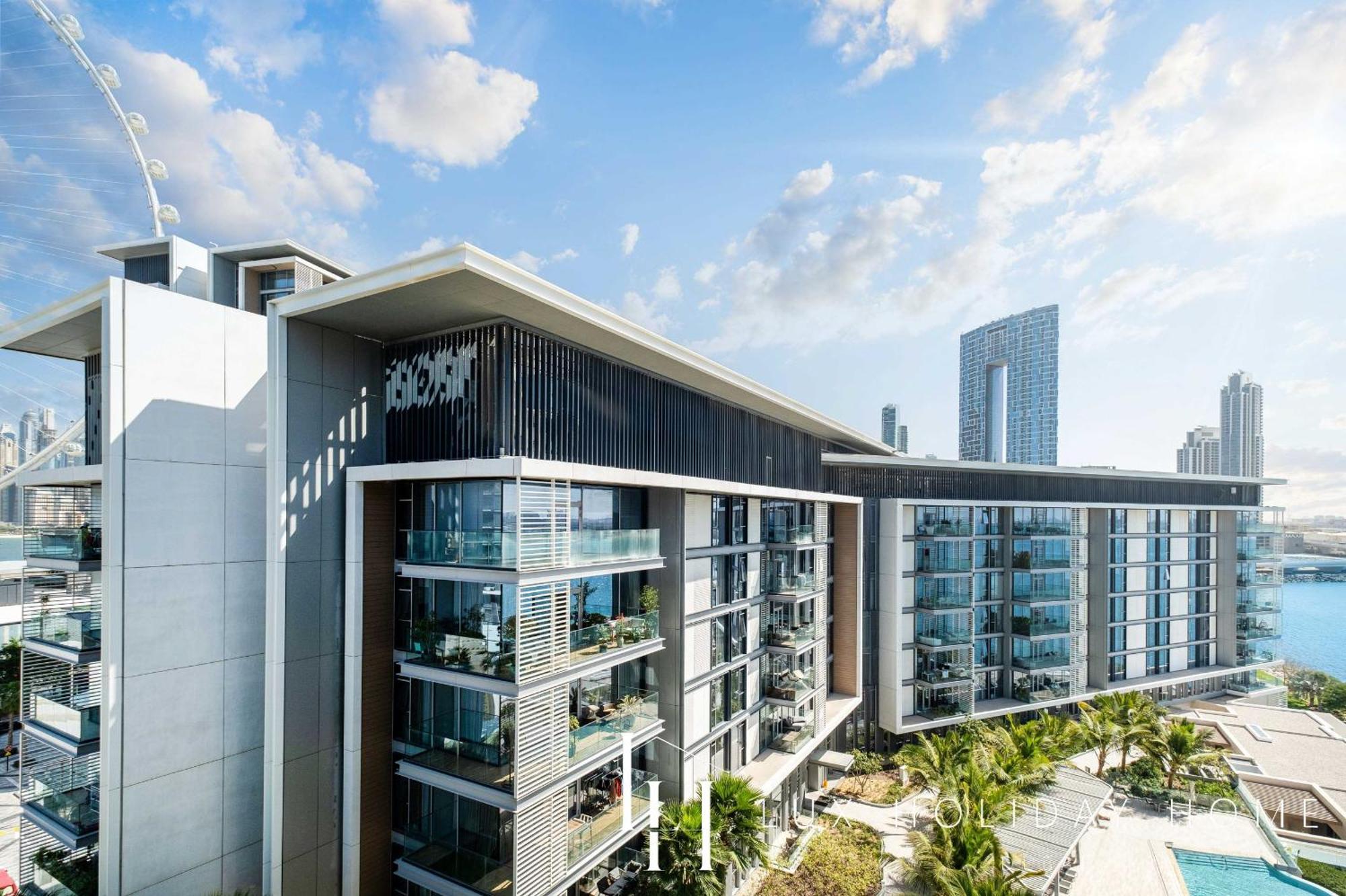 Lux - The Bluewater Island Apartemen Dubai