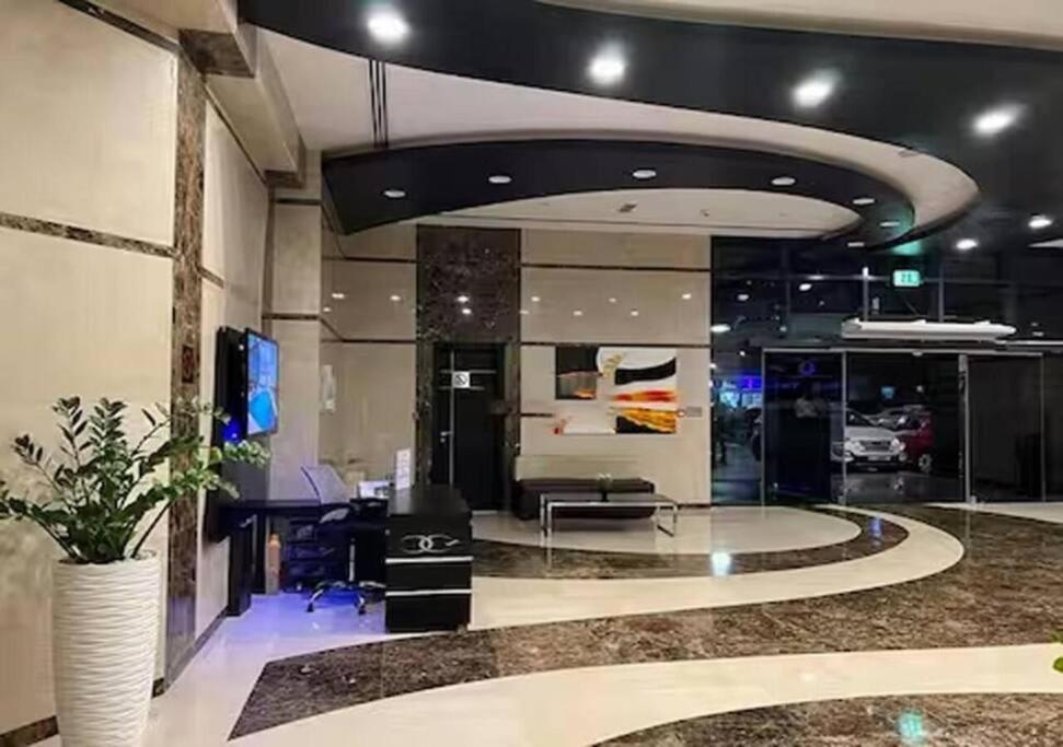 Cosmos Living Sleek And Stylish Gcv2
