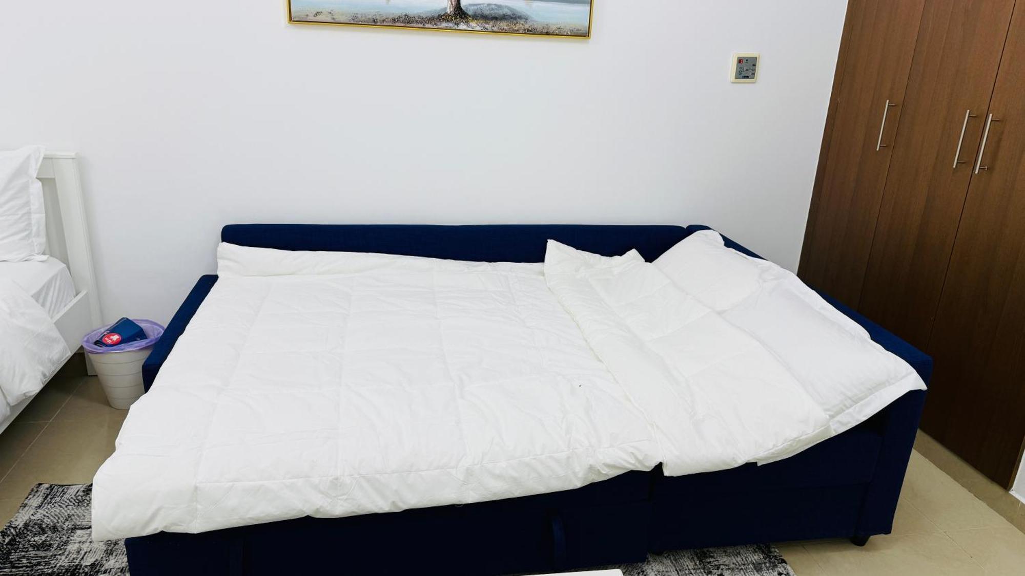 Spacious With Balcony Trafalgar Tower International Appartamento