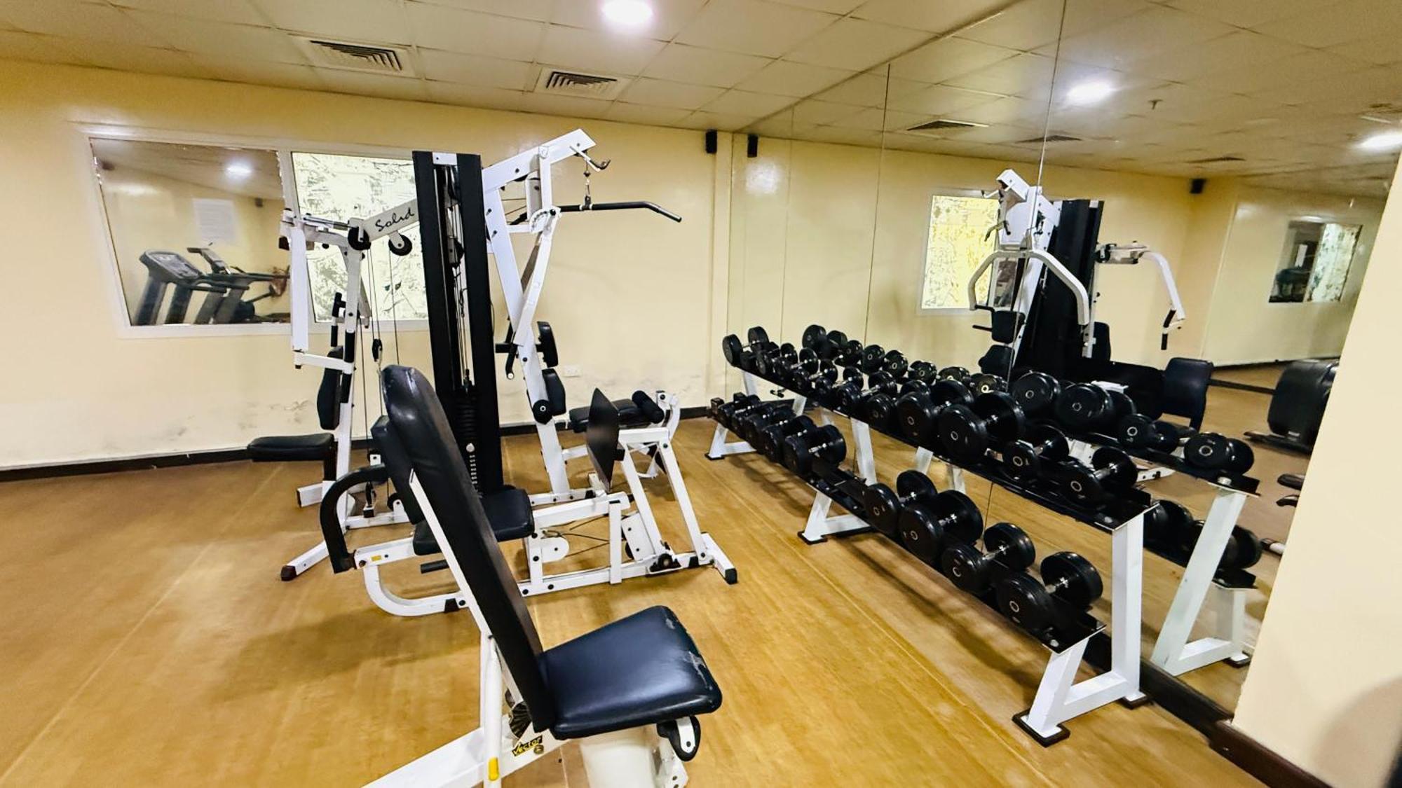Appartamento Spacious With Balcony Trafalgar Tower International Dubai