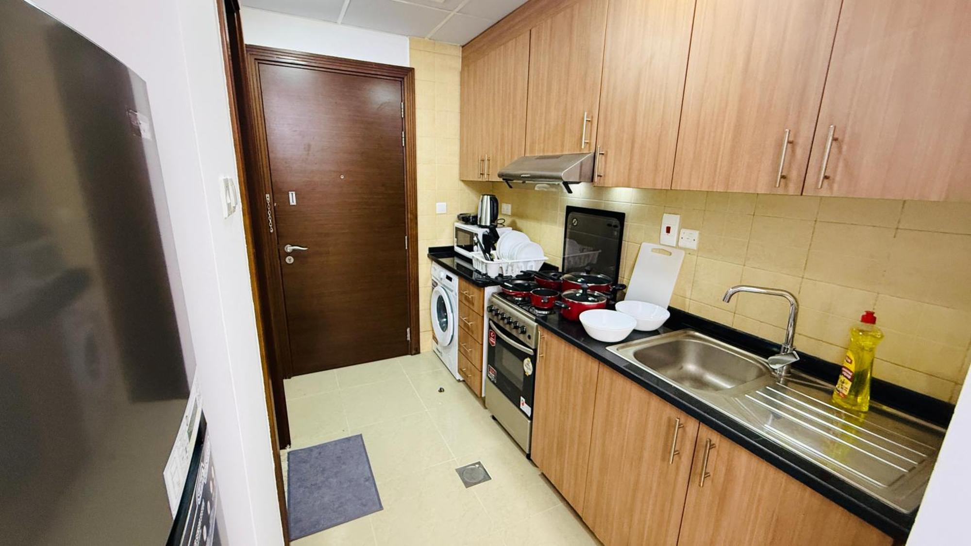 Spacious With Balcony Trafalgar Tower International Appartamento *