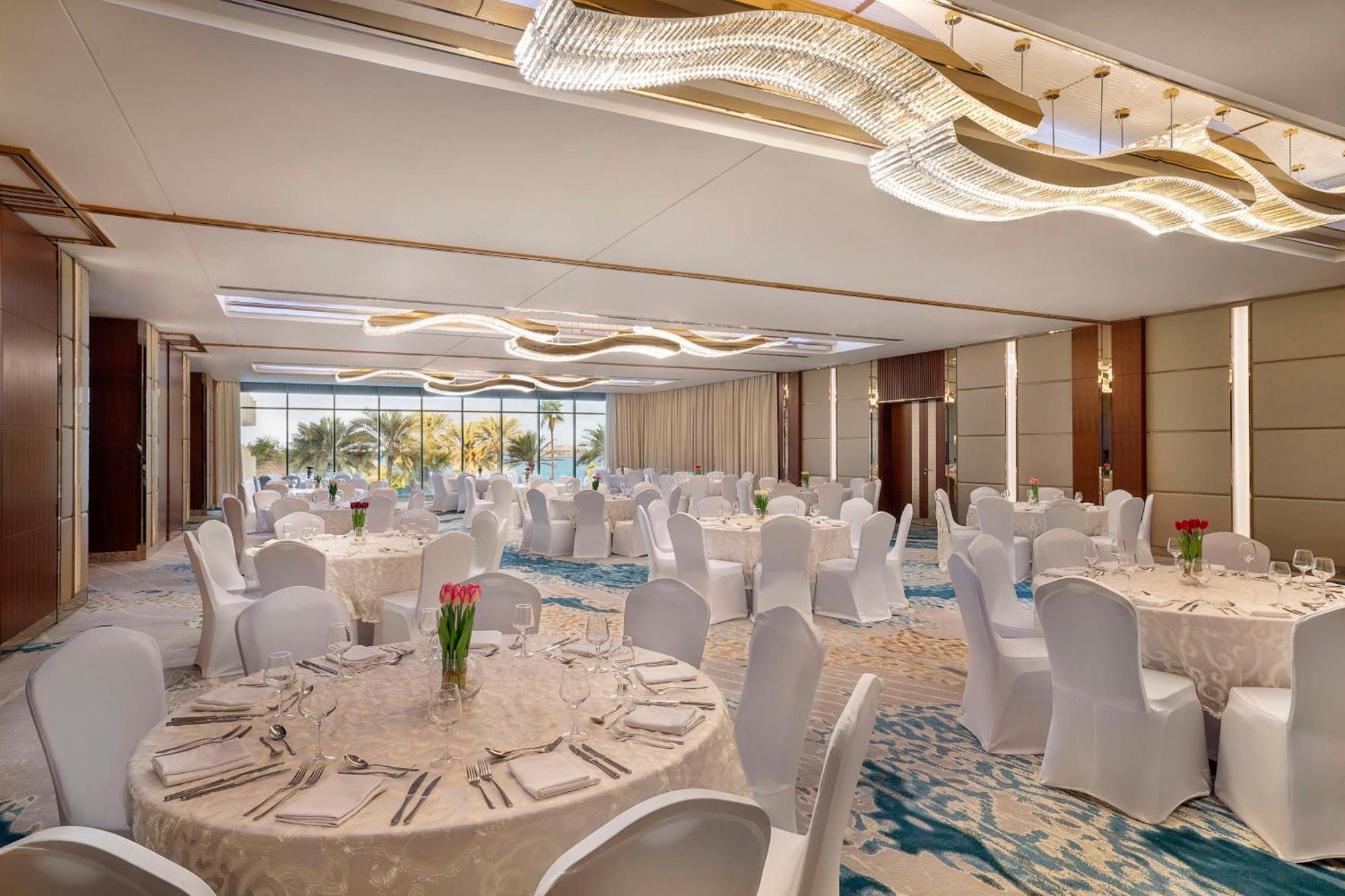 Hilton Jumeirah Complex 5*