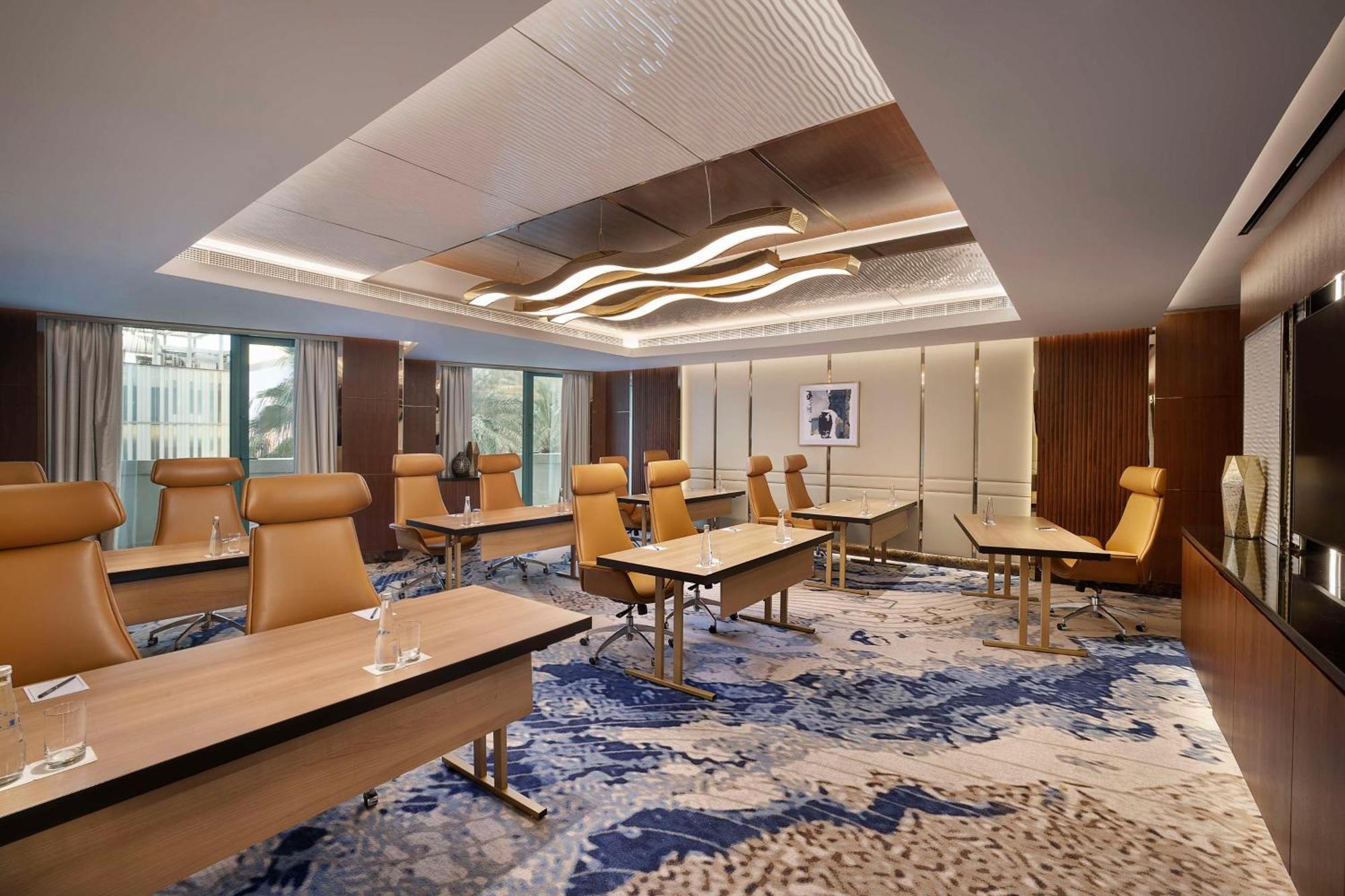 Complex Hilton Jumeirah 5*