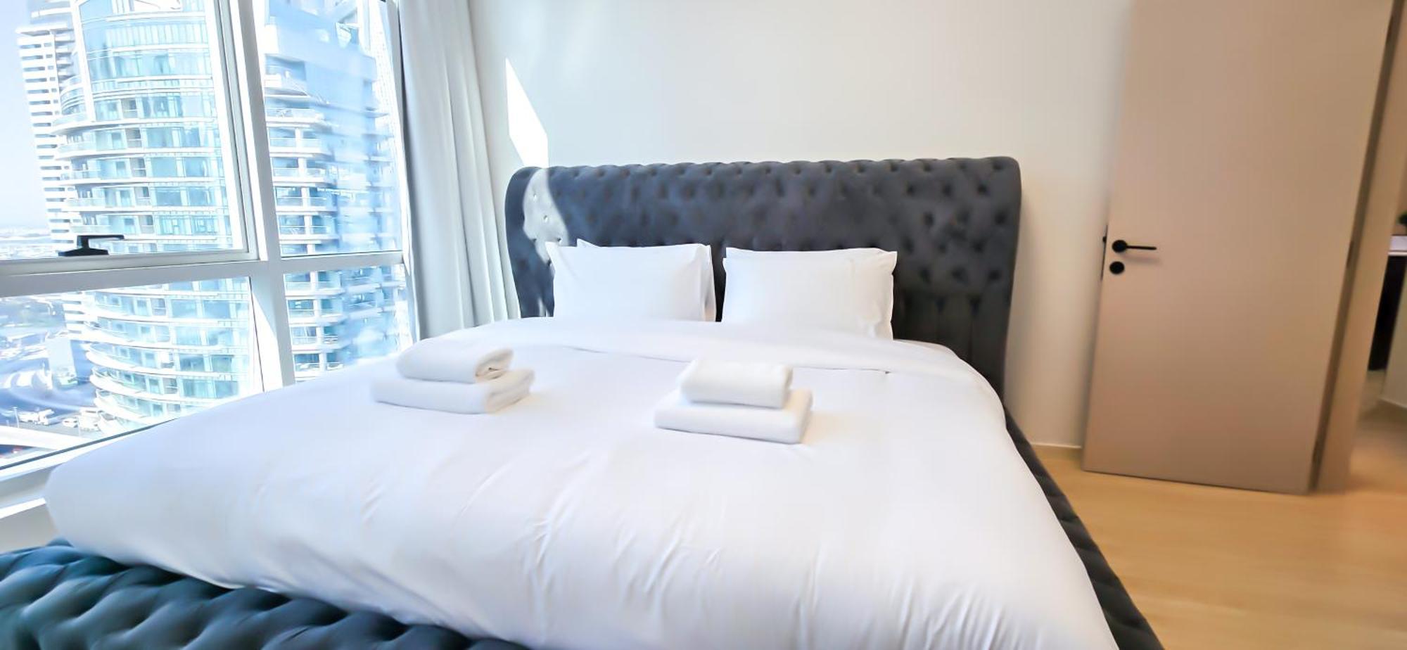 Marina View Spacious 2 Bhk Appartement *