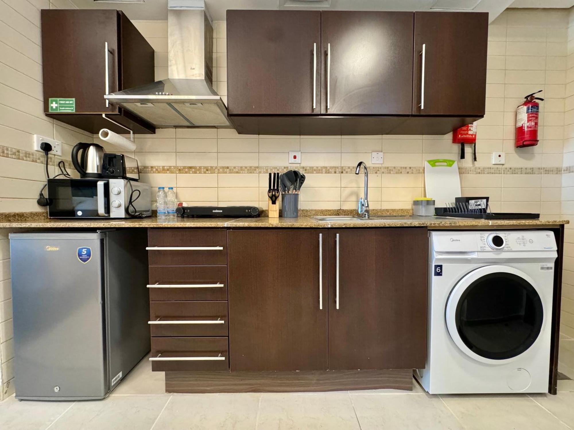 Cosmos Living Sleek And Stylish Gcv2 Apartment *