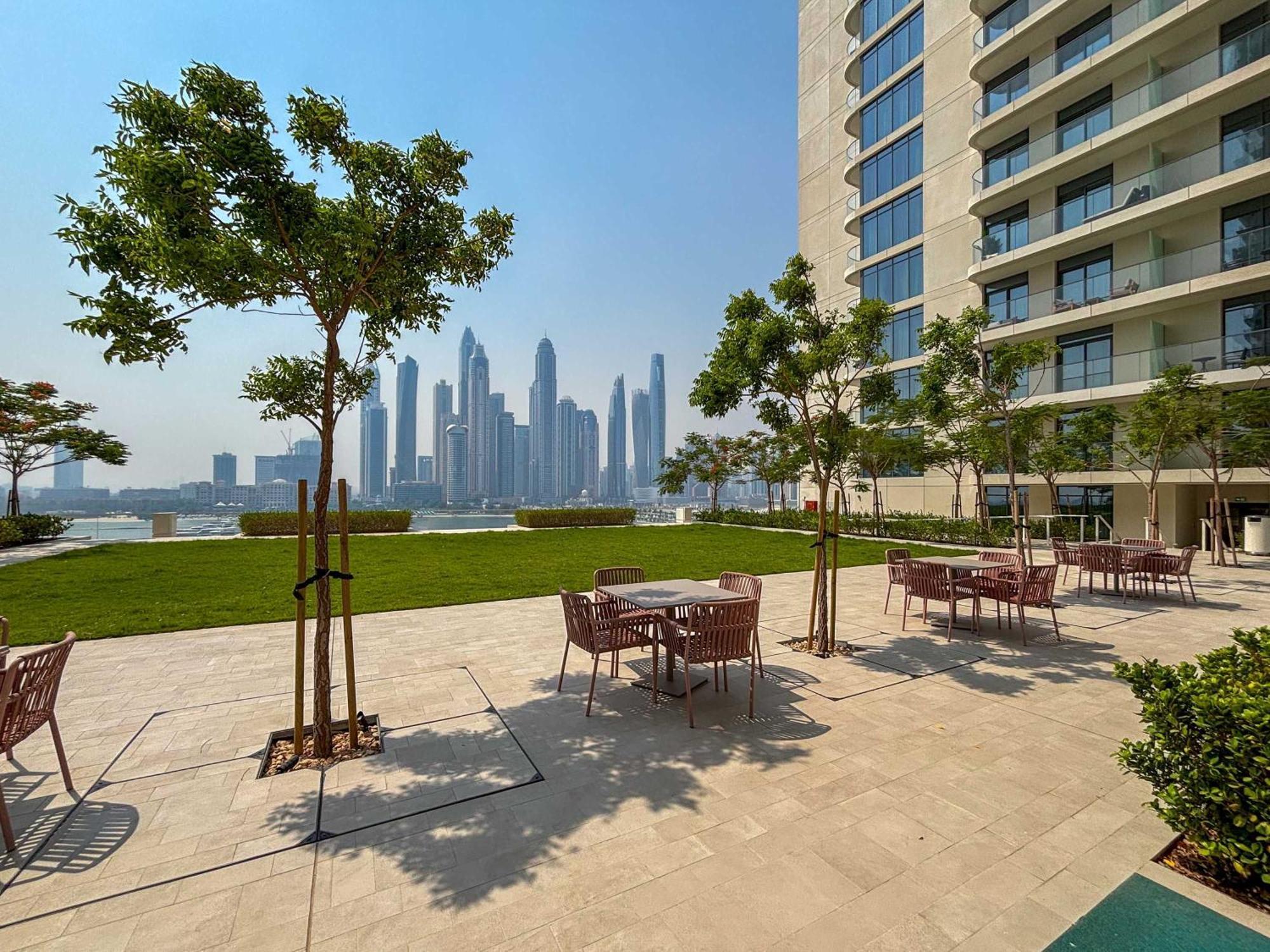 Frank Porter - Marina Vista 2 Apartment Dubai