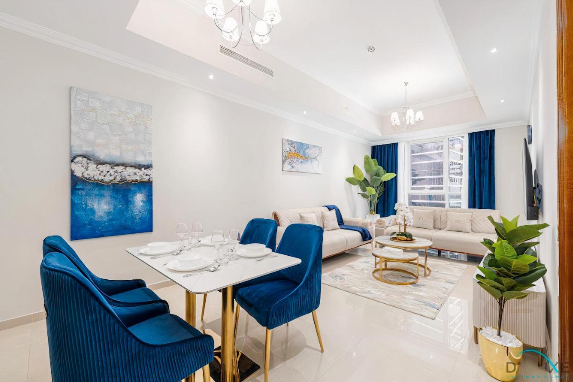 Dunya Tower Luxury And 2 Min Walk To Mall And Burj Khalifa In Heart Of Downtown Apartamento Dubái