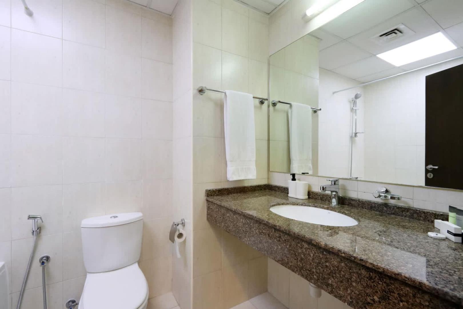 Appartement Spacious In Jvc By Livbnb Dubaï
