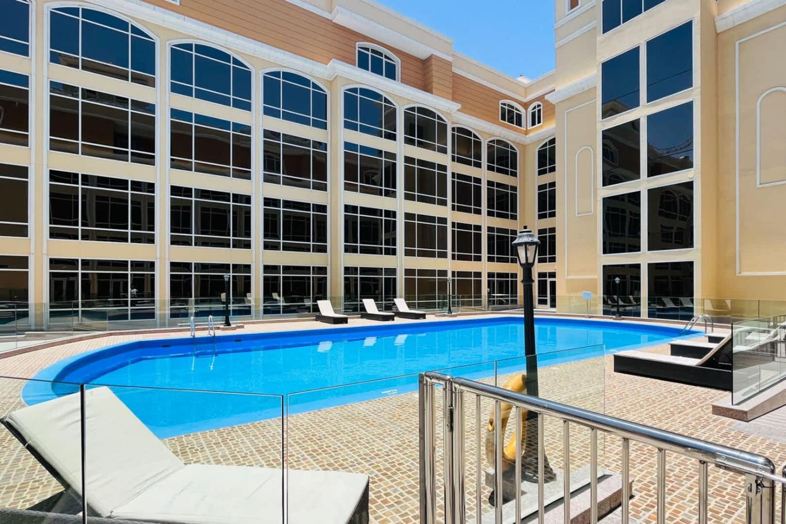 Spacious In Jvc By Livbnb Appartement