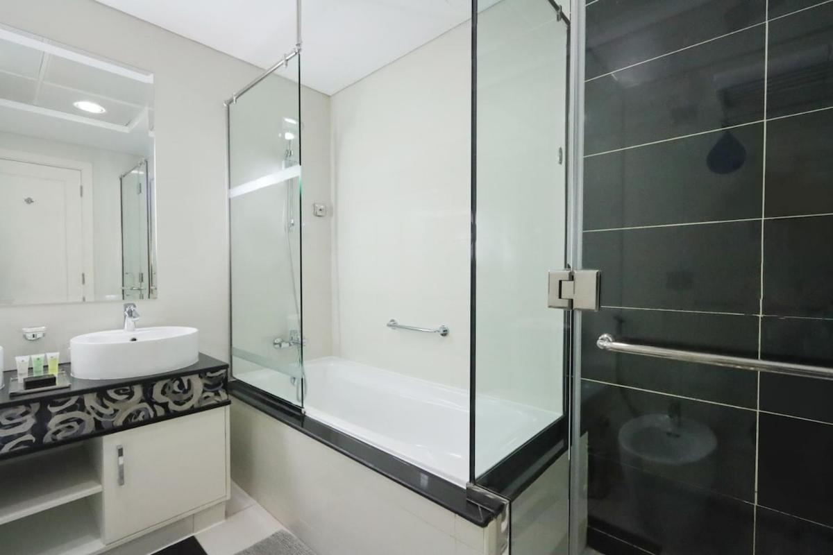 Homely 2br - Downtown Next To Mall Dubaï