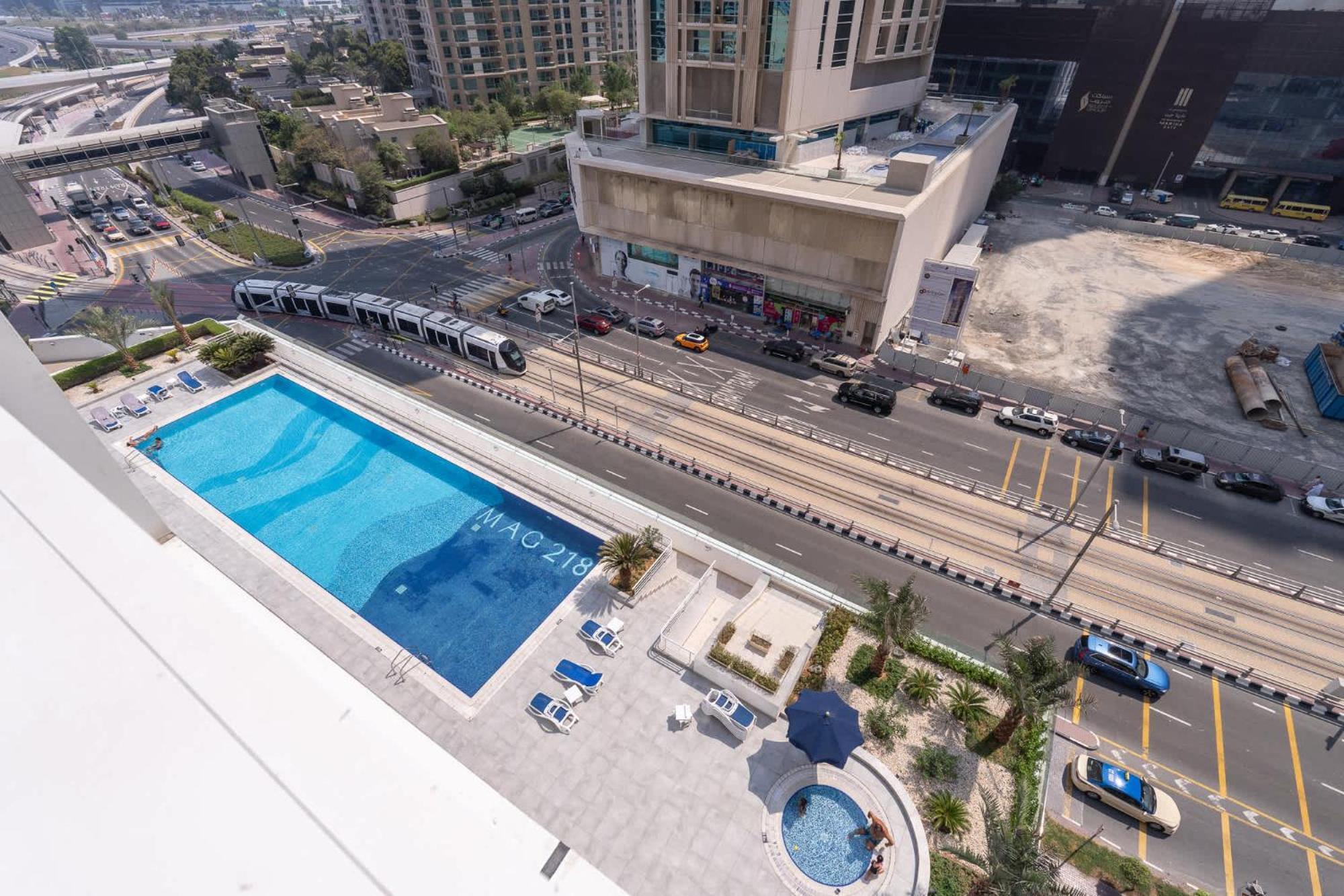 Appartement Elegant 2-bedroom Flat With Pool View In Marina *