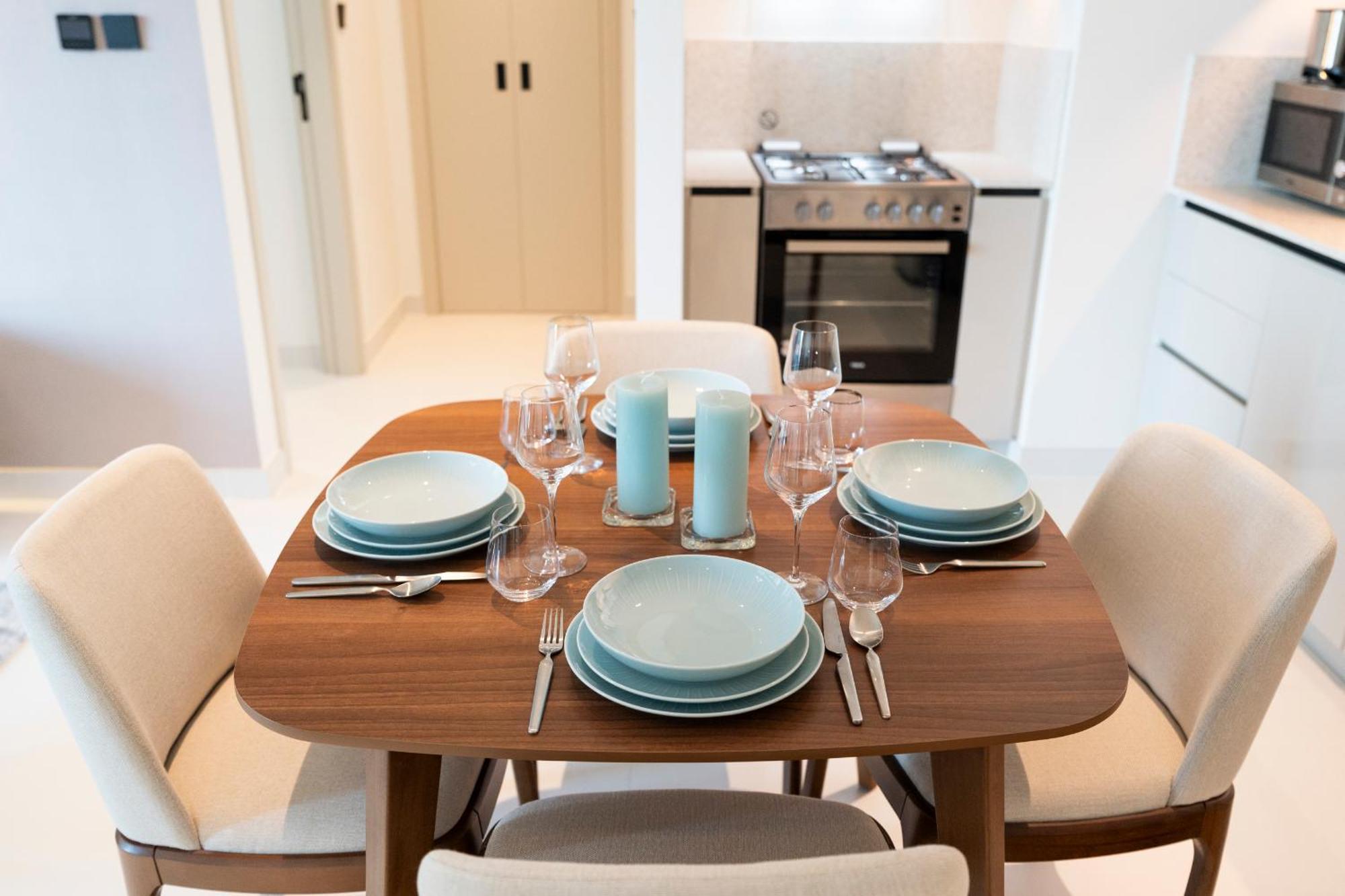 Coastal Chic 1 Bedroom W Private Dubai