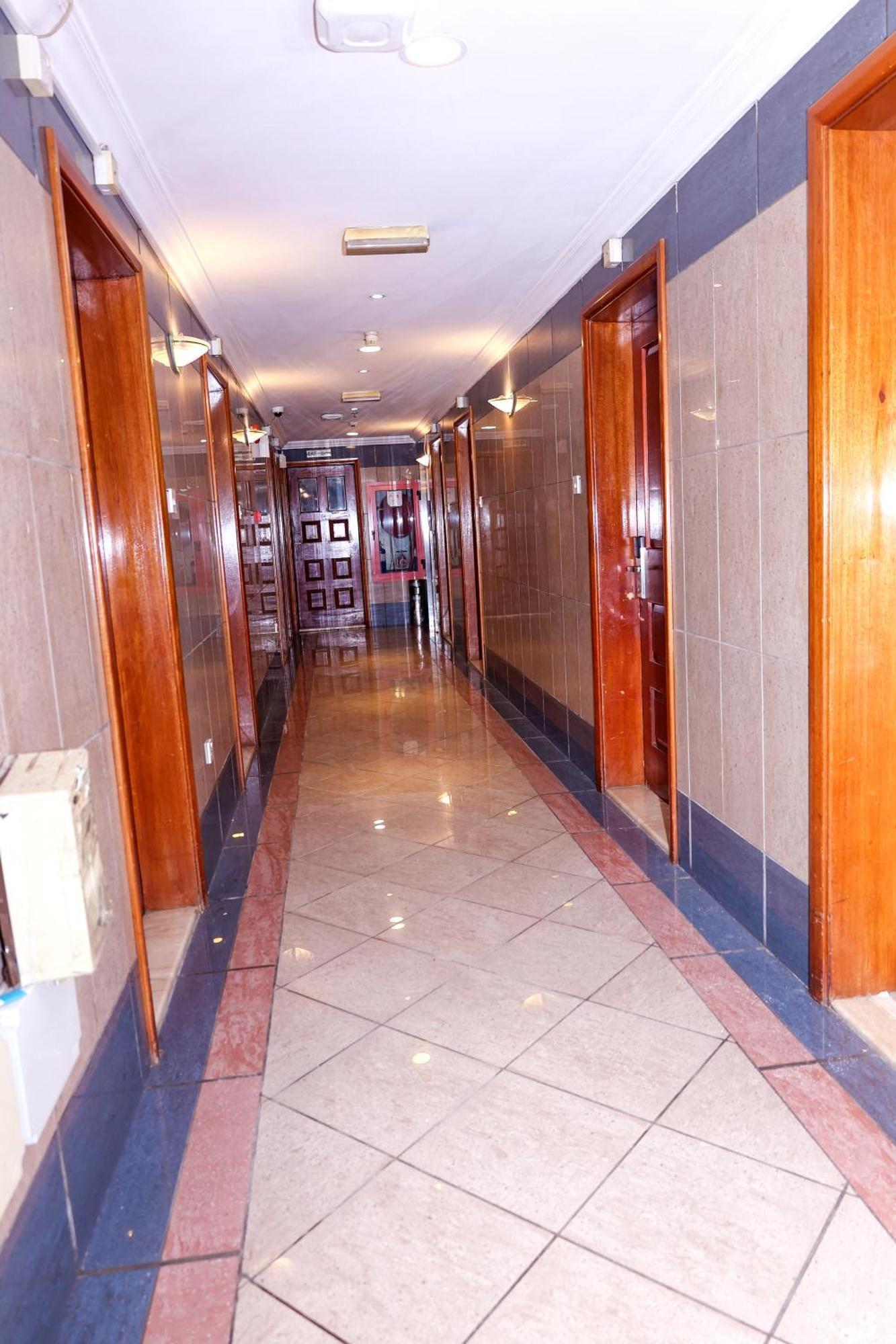 Hotel Queens 2*