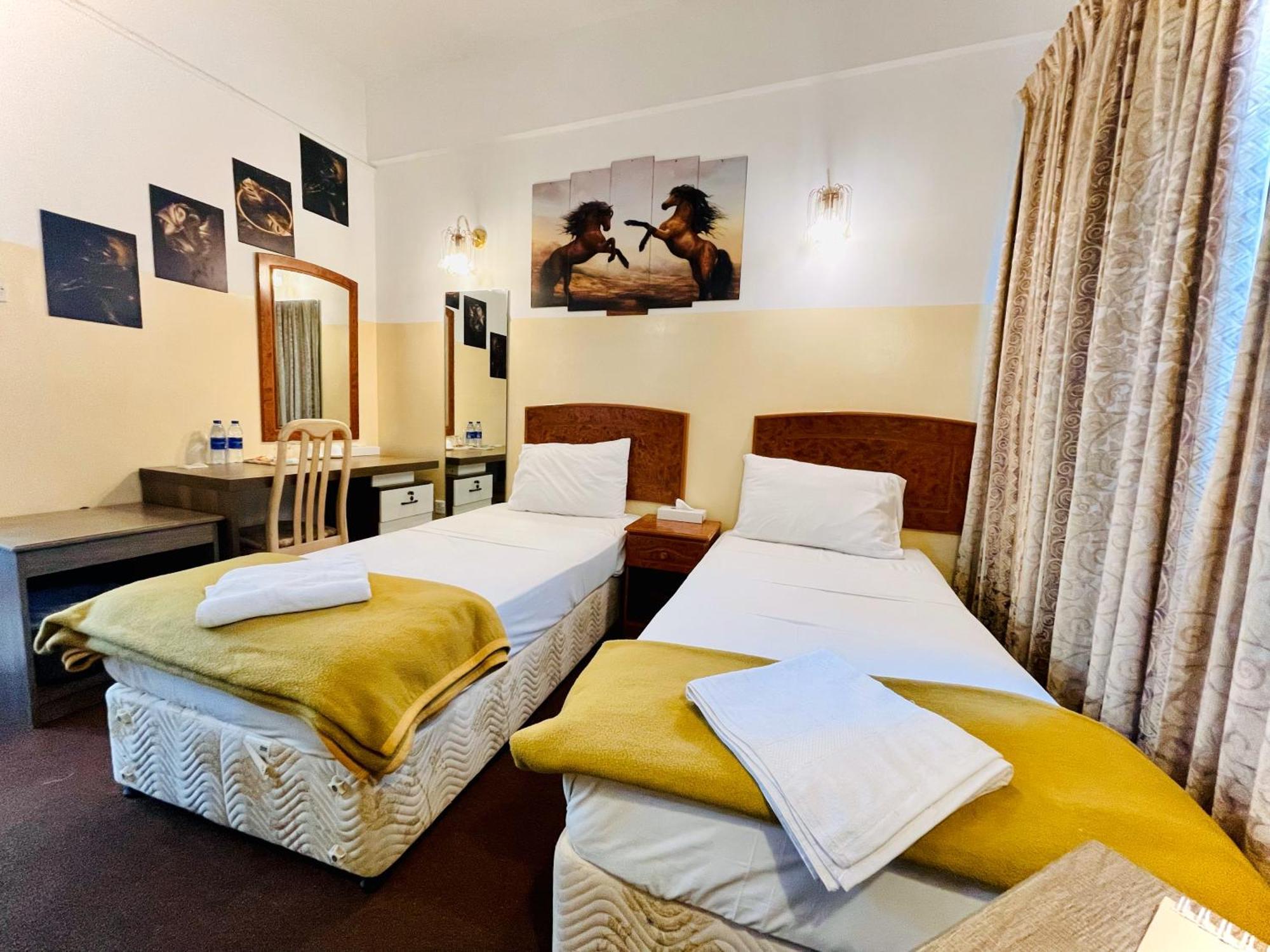 Hotel Queens Dubai
