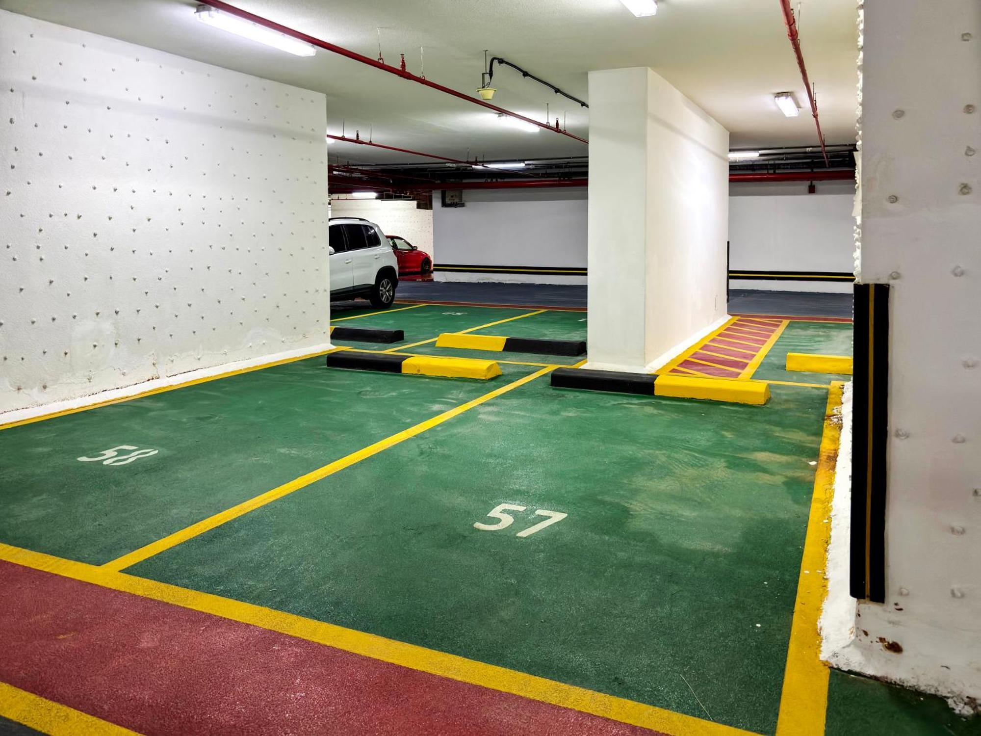 Lux 1br, Kingbed In Marina, 3mints Metro, 5mints Barasti Lägenhet *