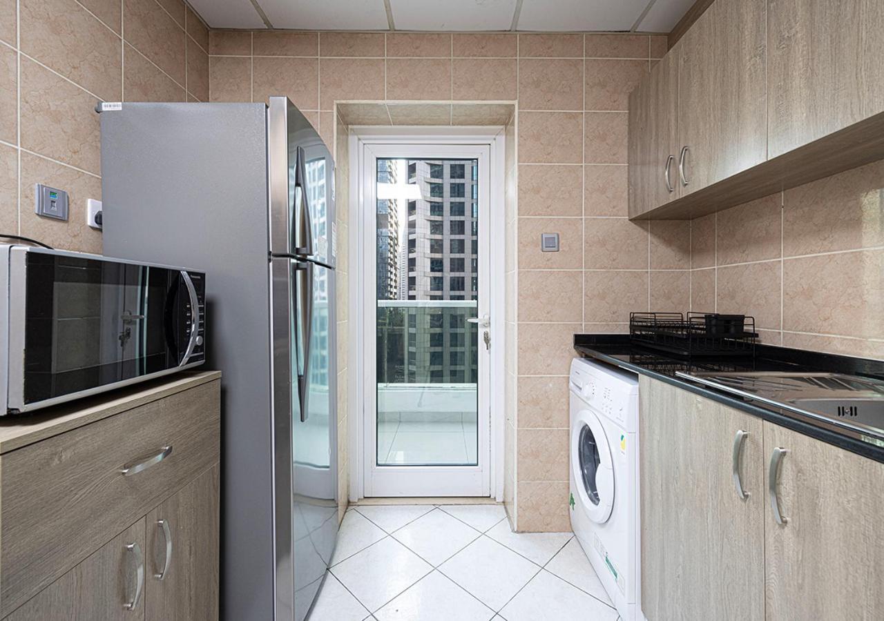 Lux 1br, Kingbed In Marina, 3mints Metro, 5mints Barasti Lägenhet Dubai