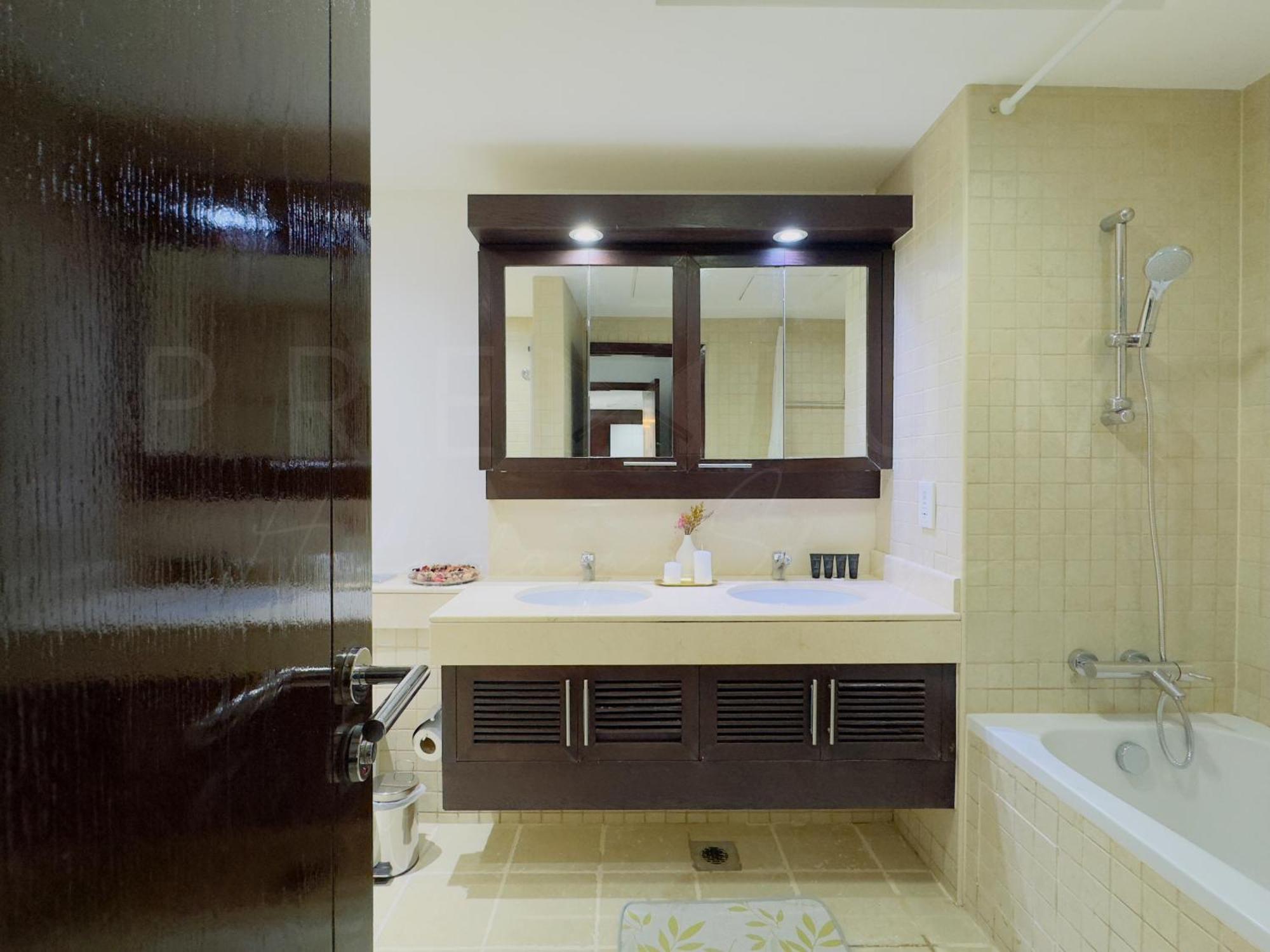 Luxury 2br-burj Khalifa View In The E2-2902 Apartament