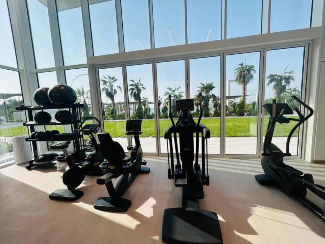 La Vie - 2 Bedroom Beachfront Full Sea View In Jbr- From To August Only Monthly Bookings Accepted Apartamento Dubai