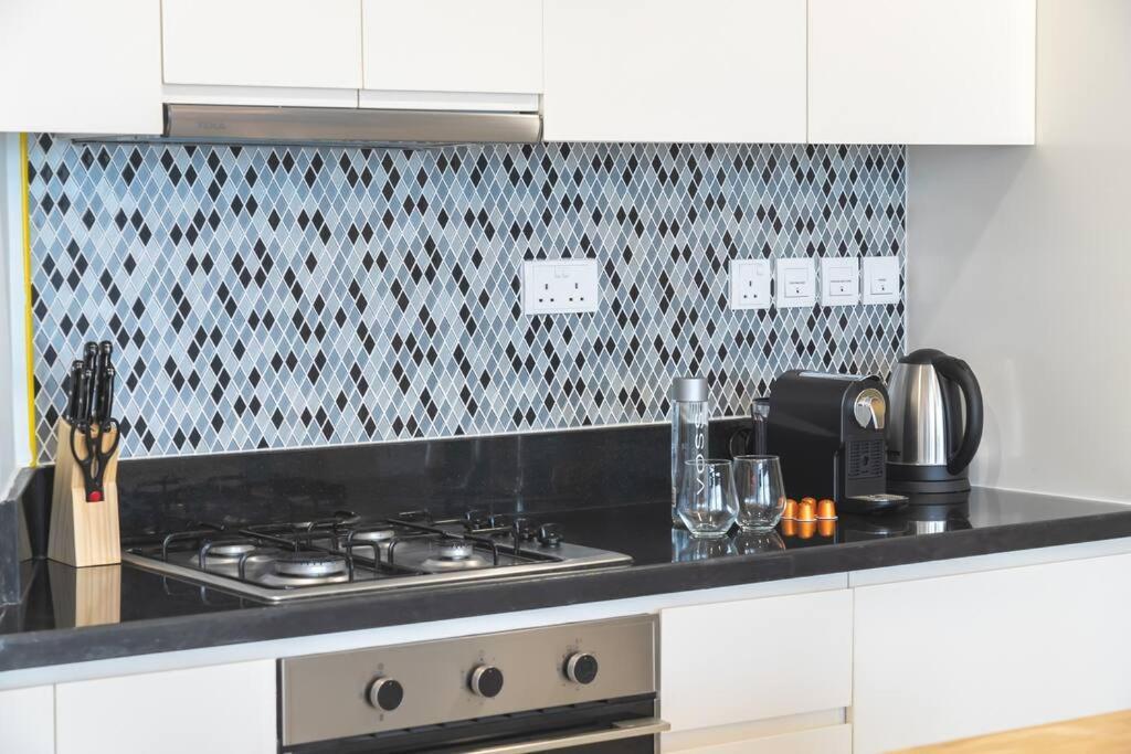 Apartamento Magical With Rooftop Pool & Burj Khalifa View!