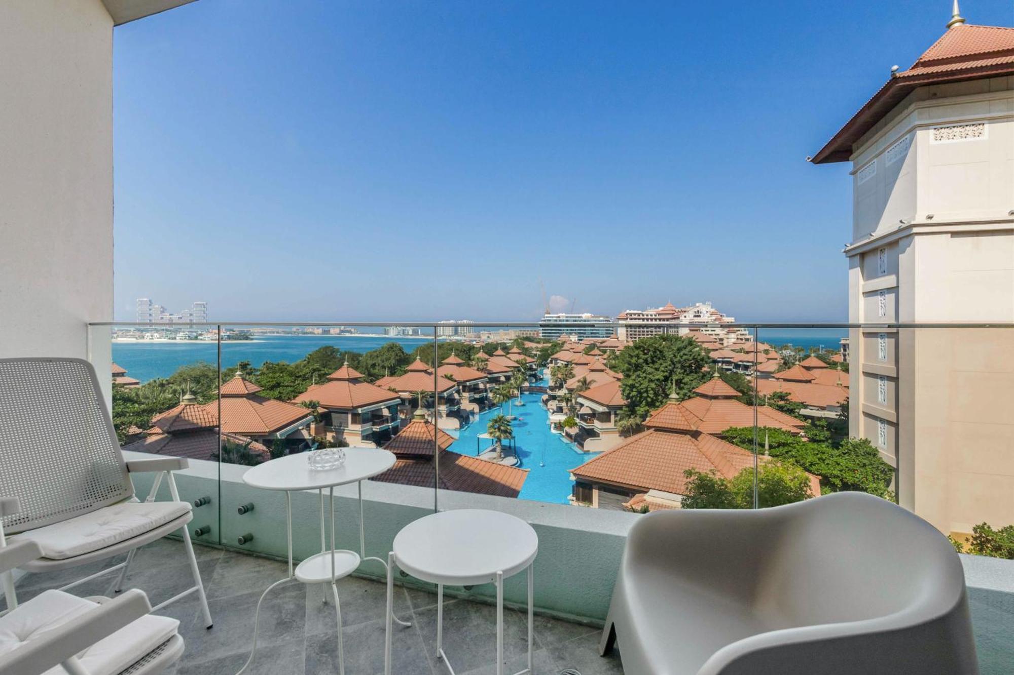Luxury Azizi Mina Beachfront Appartement