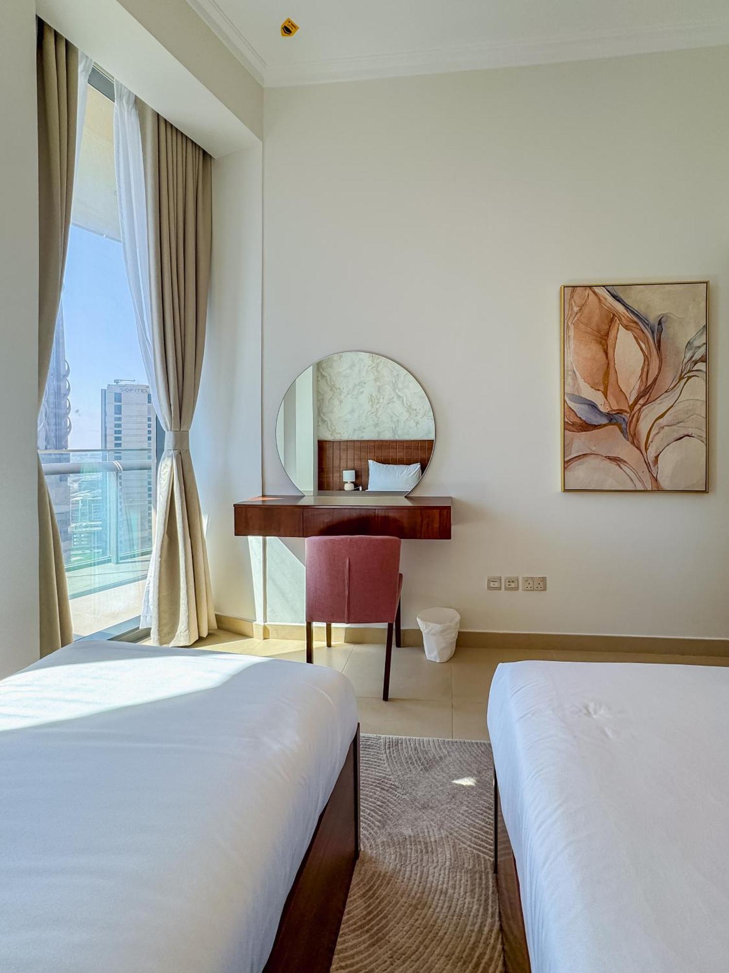 Mall Direct Access - Burj Vista * Dubai