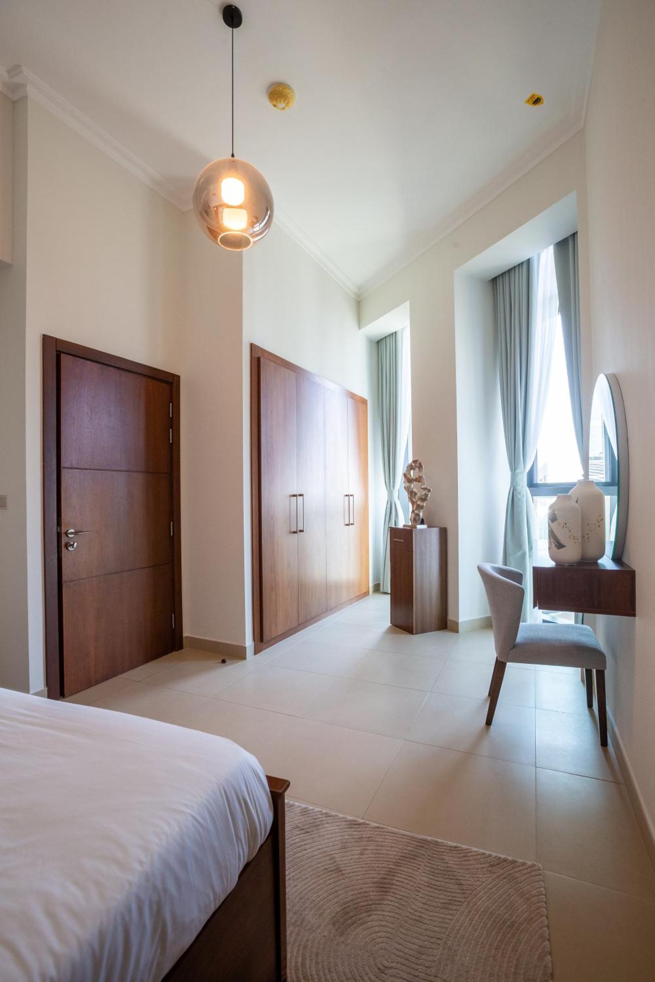 Mall Direct Access - Burj Vista Appartement