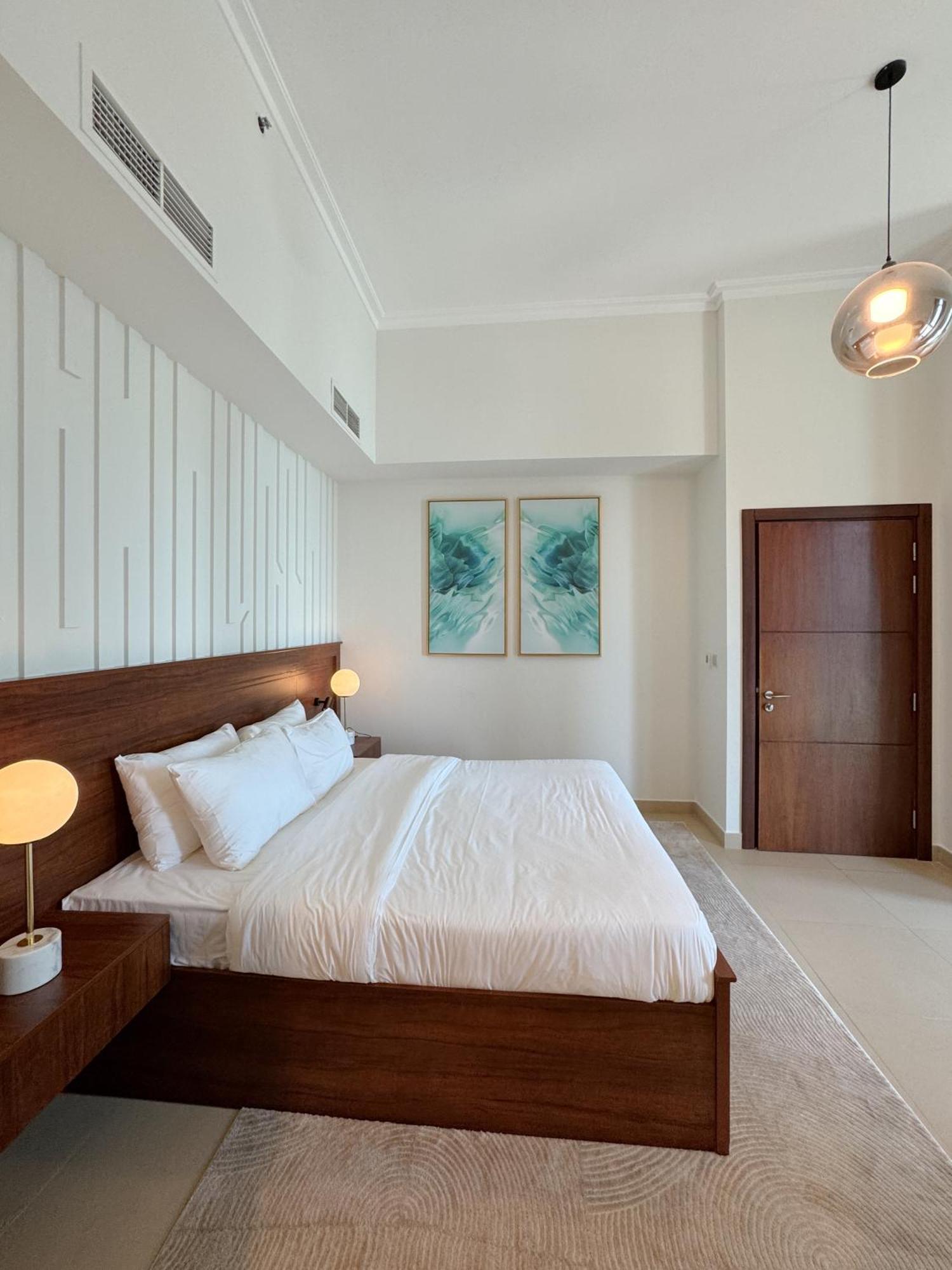 Mall Direct Access - Burj Vista Appartement *